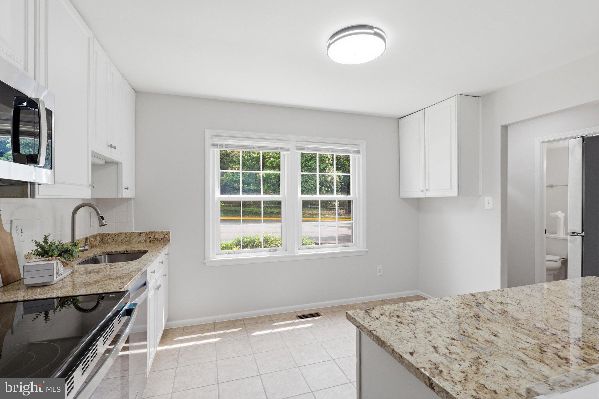 DANBURY FOREST - Residential