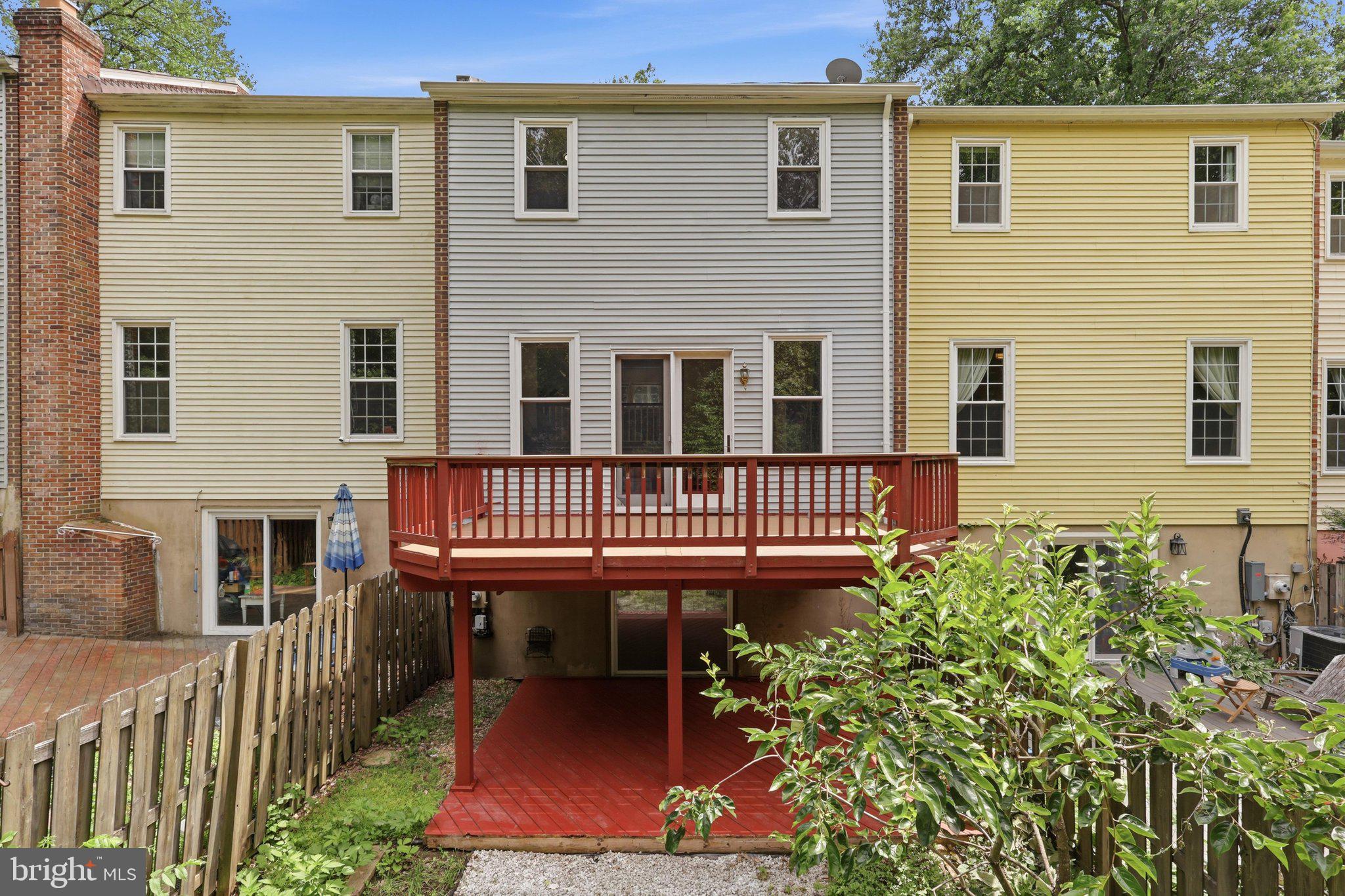 DANBURY FOREST - Residential