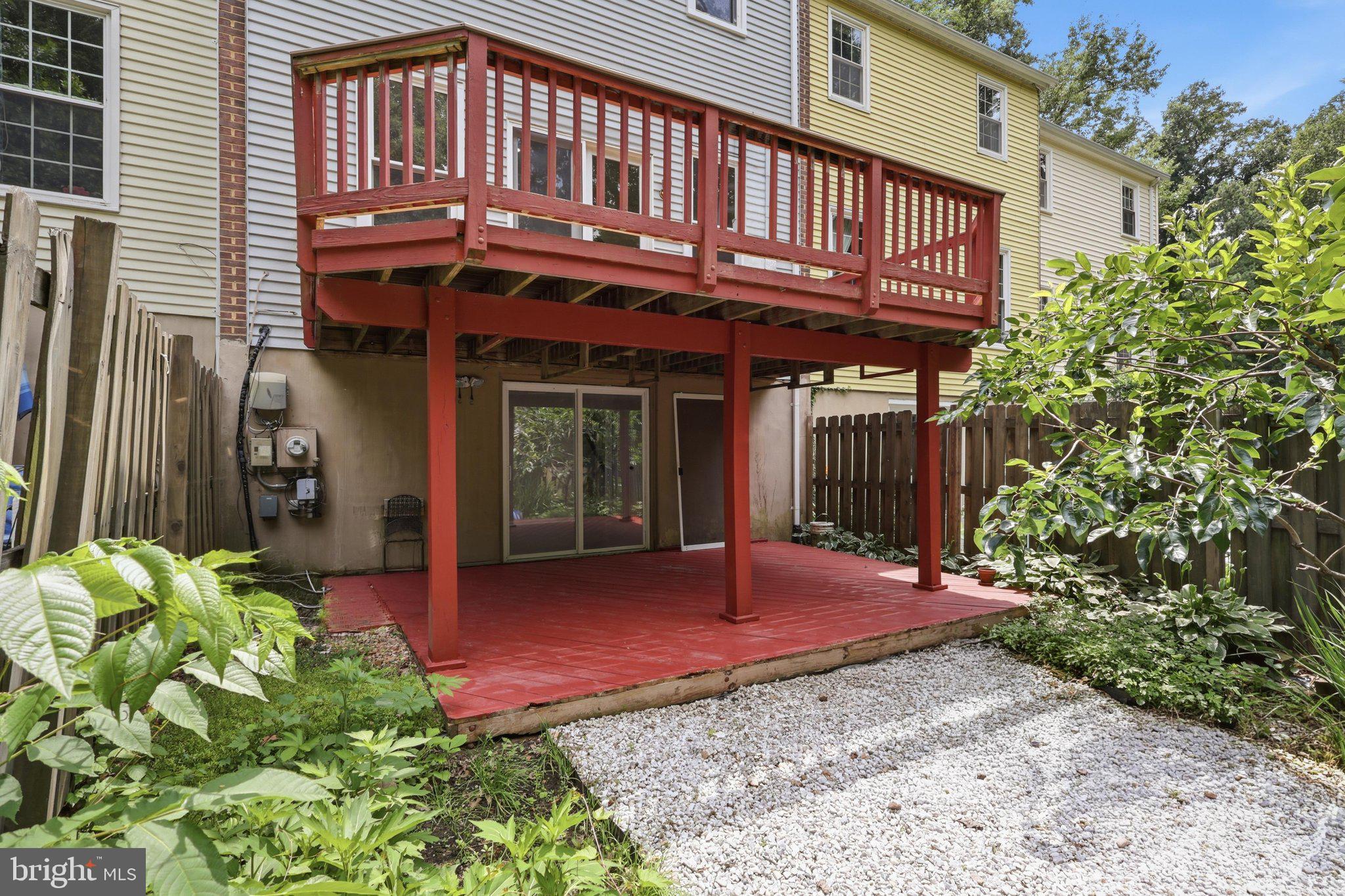 DANBURY FOREST - Residential