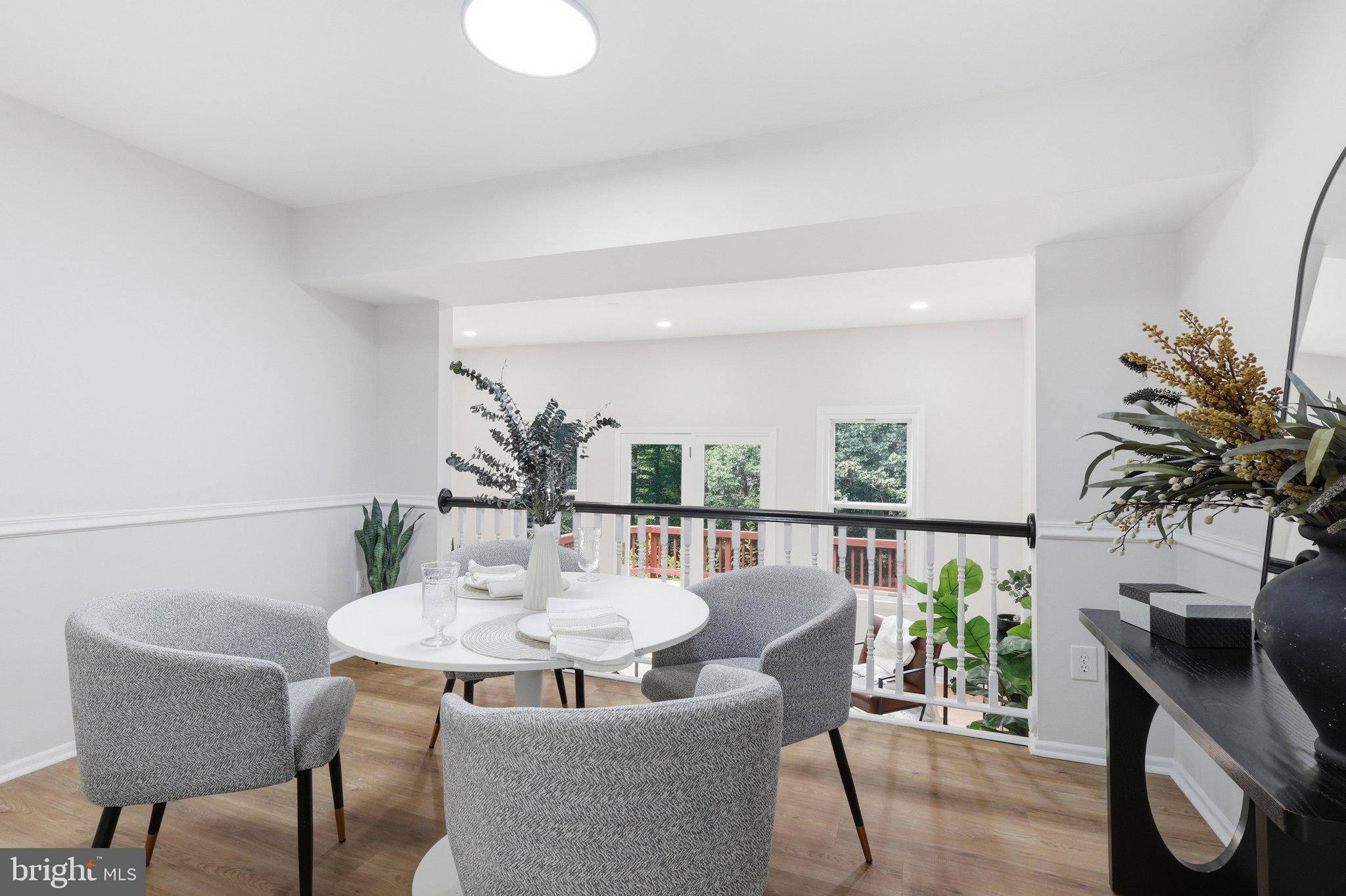 DANBURY FOREST - Residential