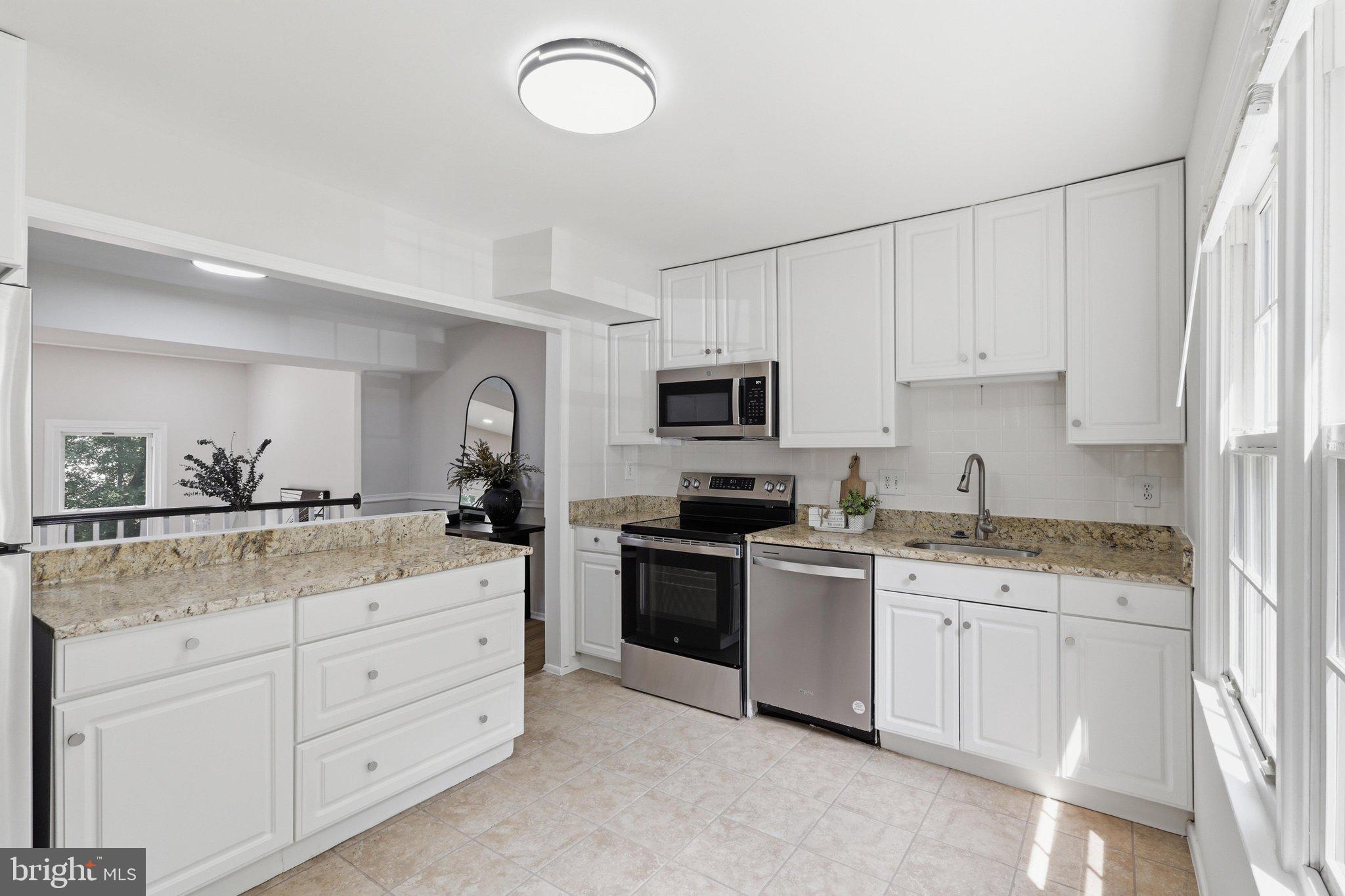DANBURY FOREST - Residential