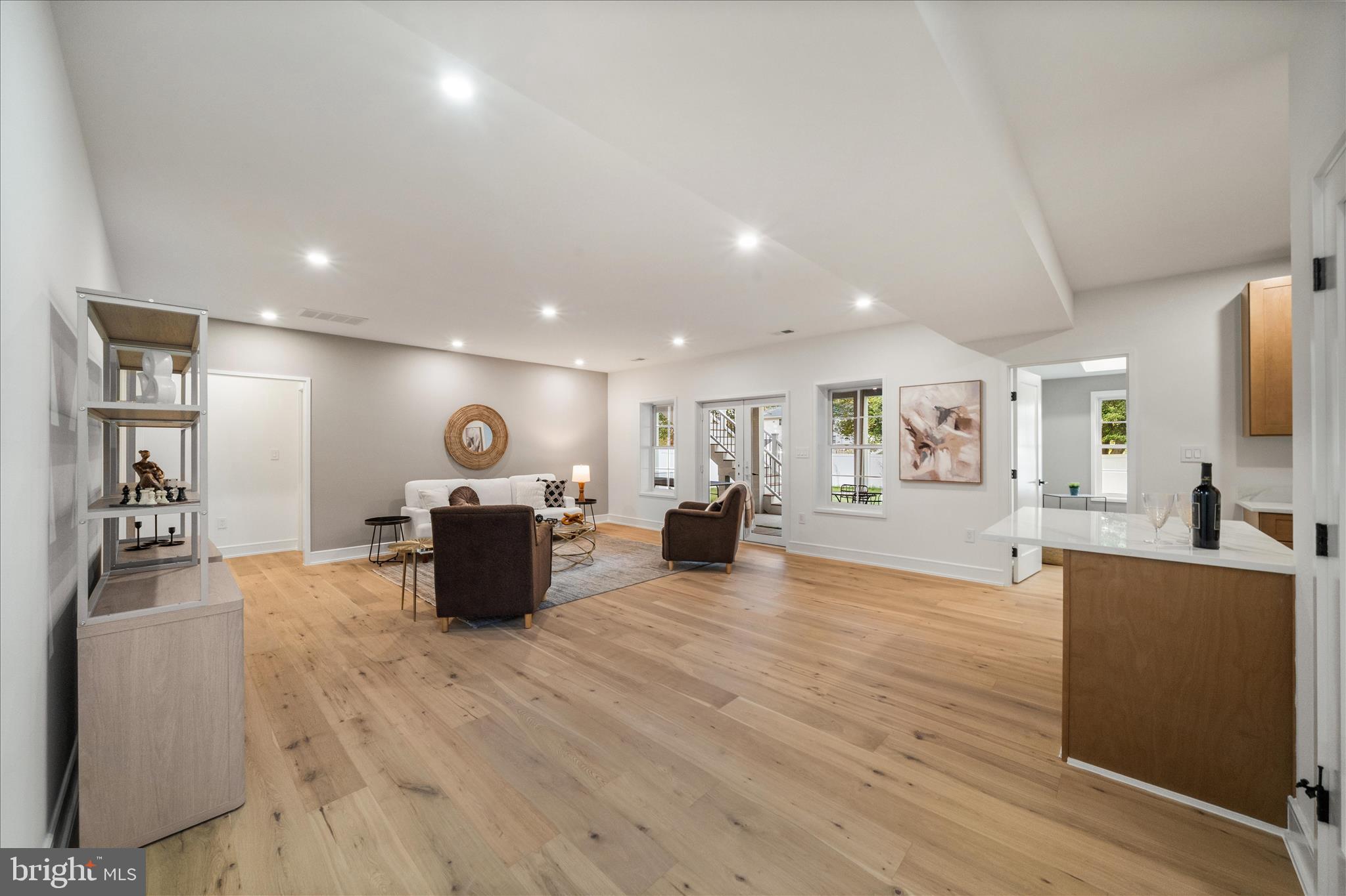 VIENNA WOODS - Residential