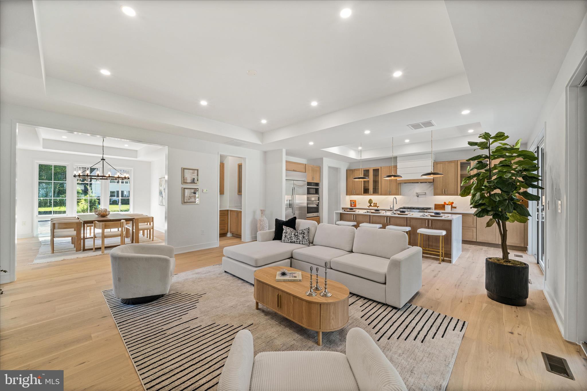 VIENNA WOODS - Residential