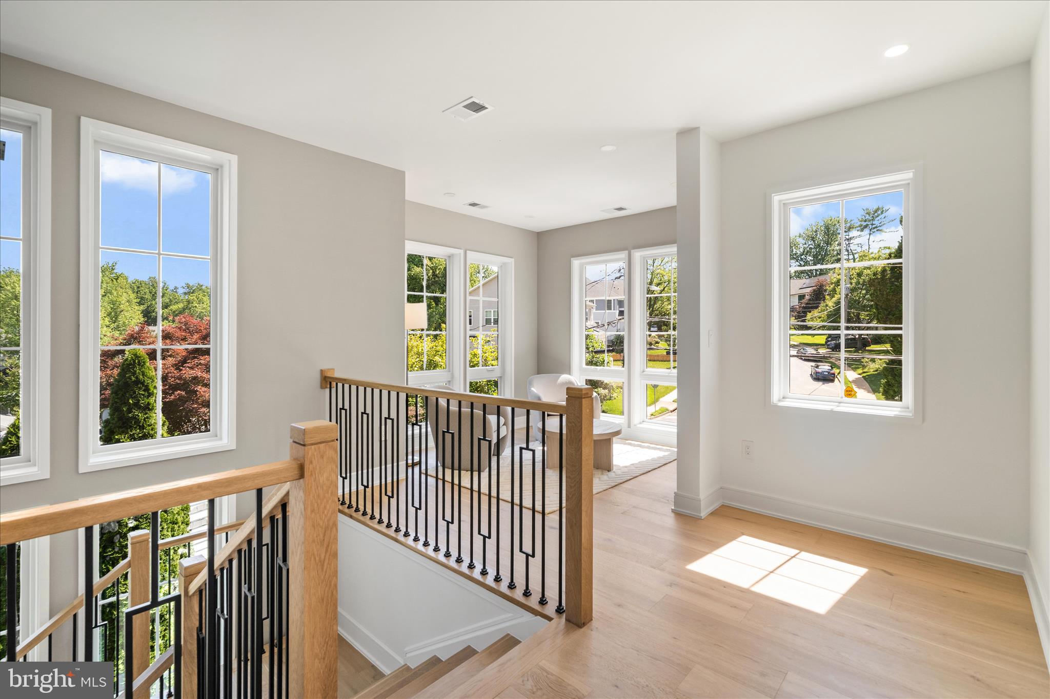 VIENNA WOODS - Residential