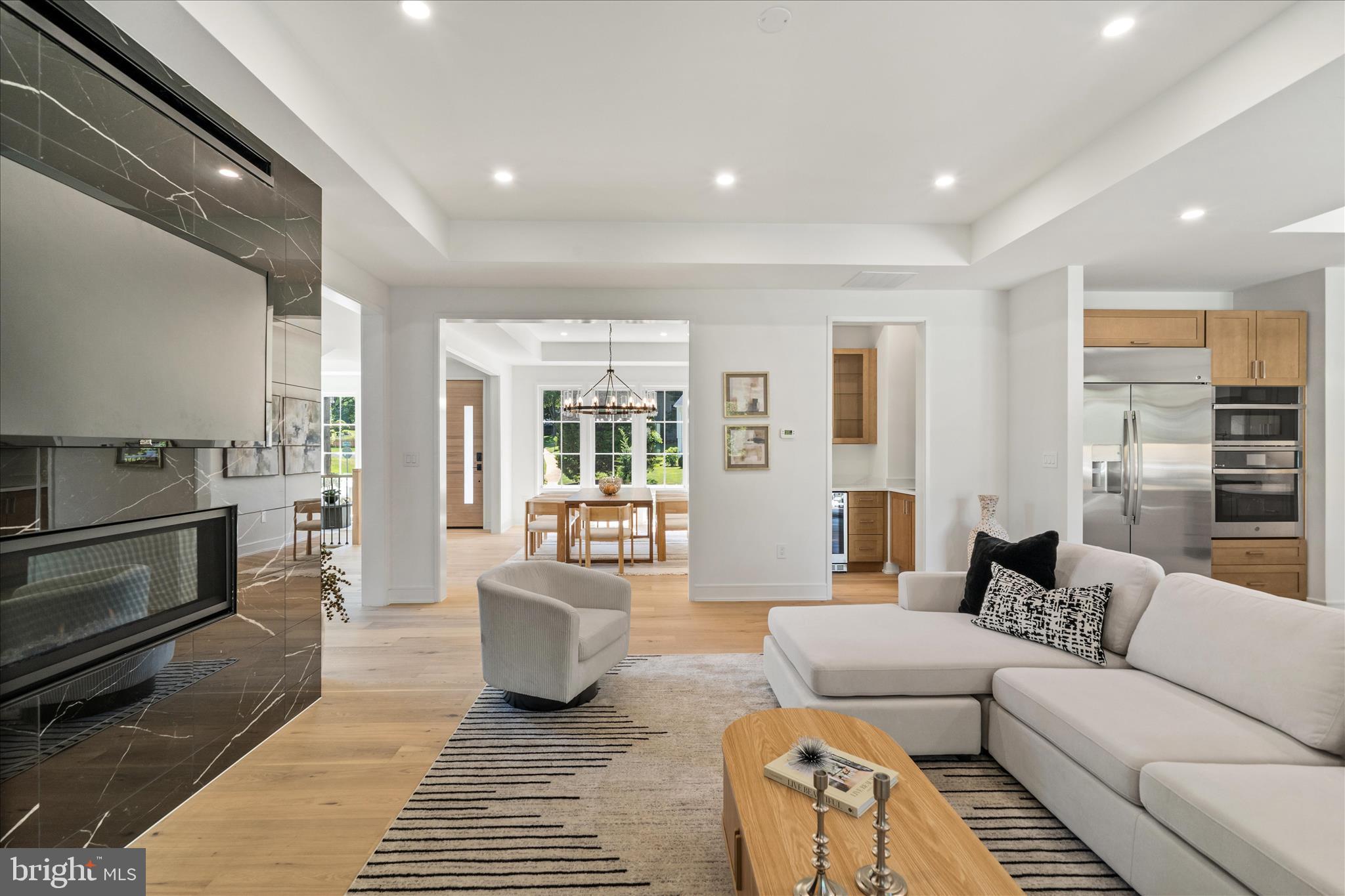 VIENNA WOODS - Residential