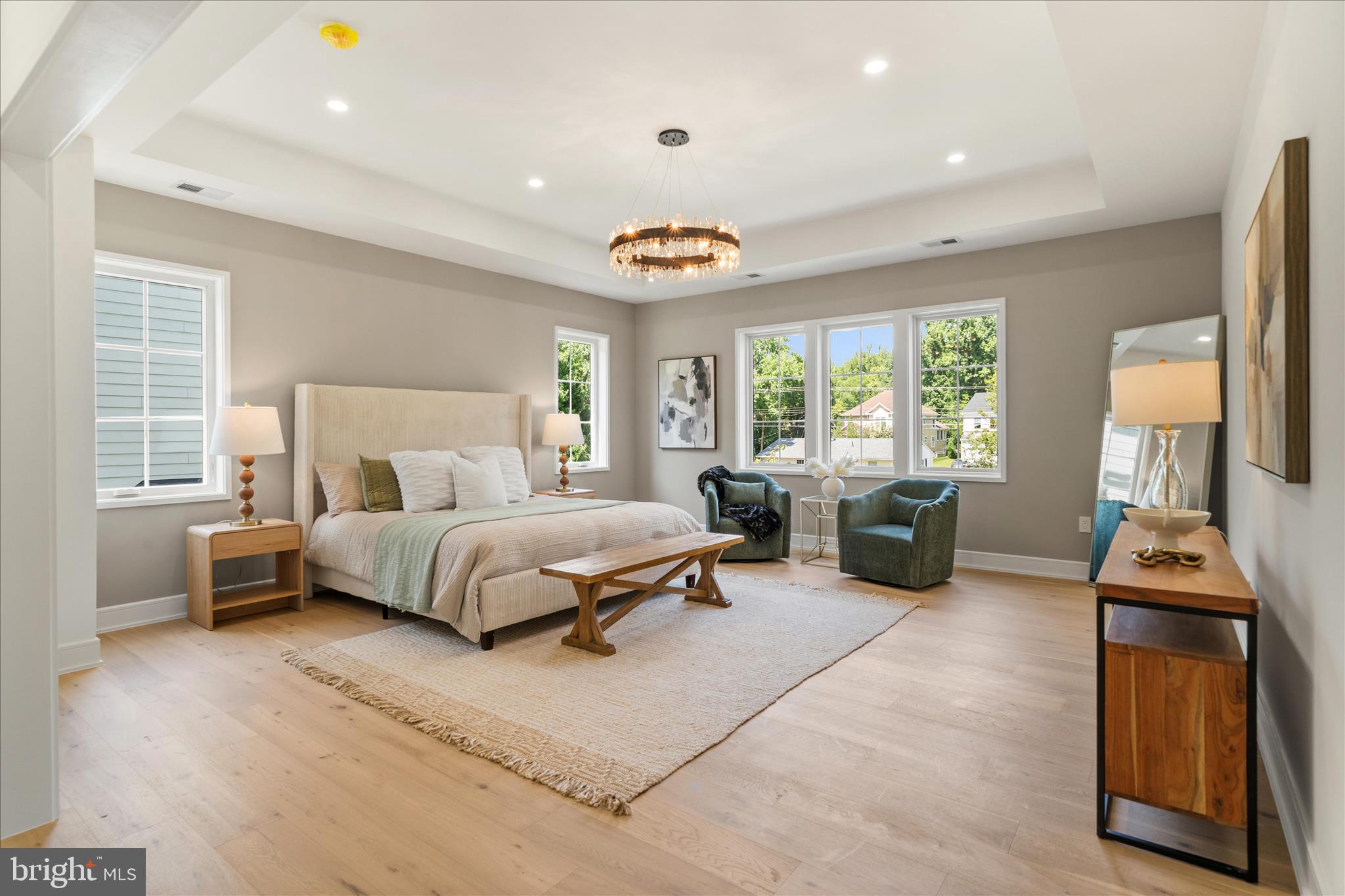 VIENNA WOODS - Residential