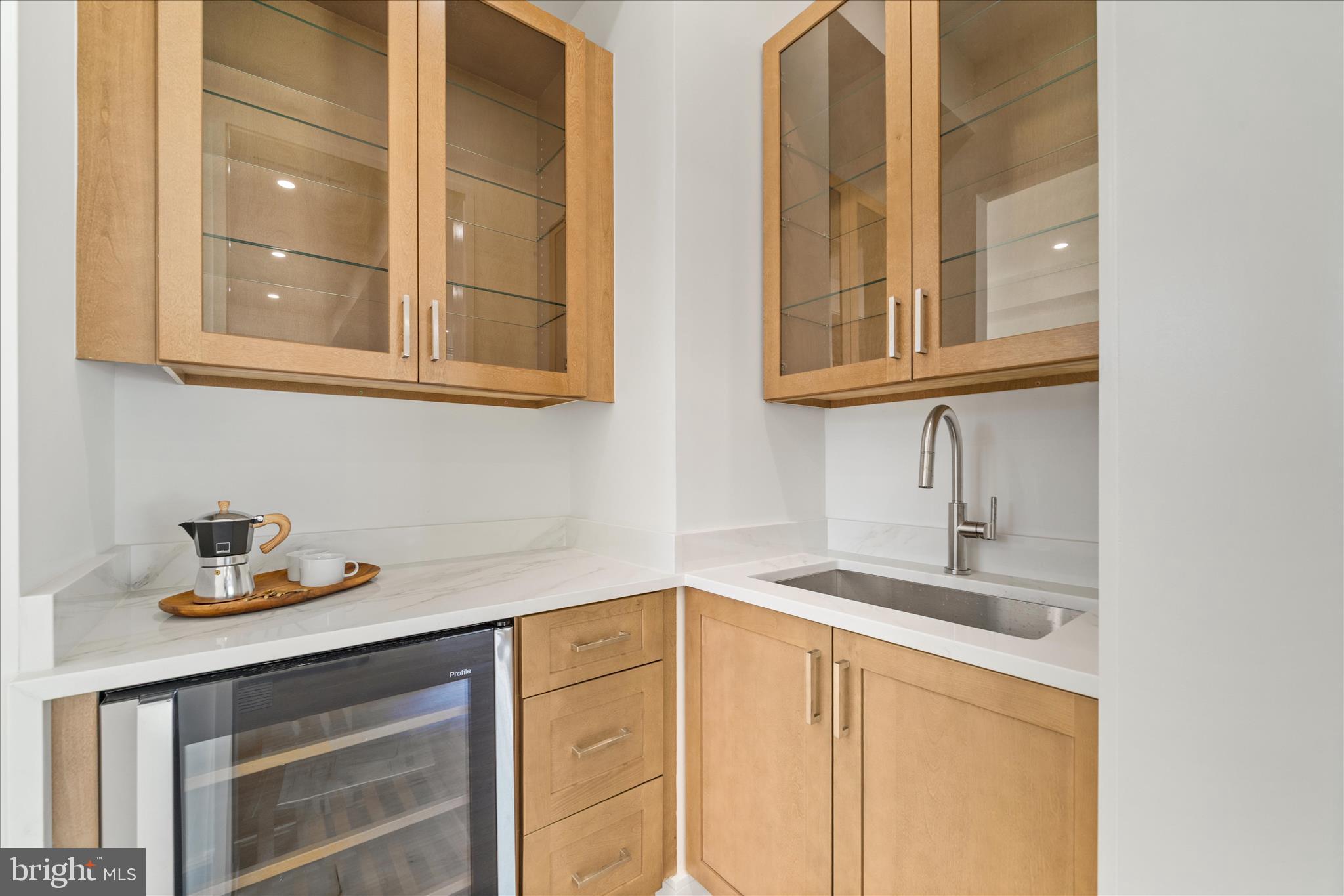 VIENNA WOODS - Residential