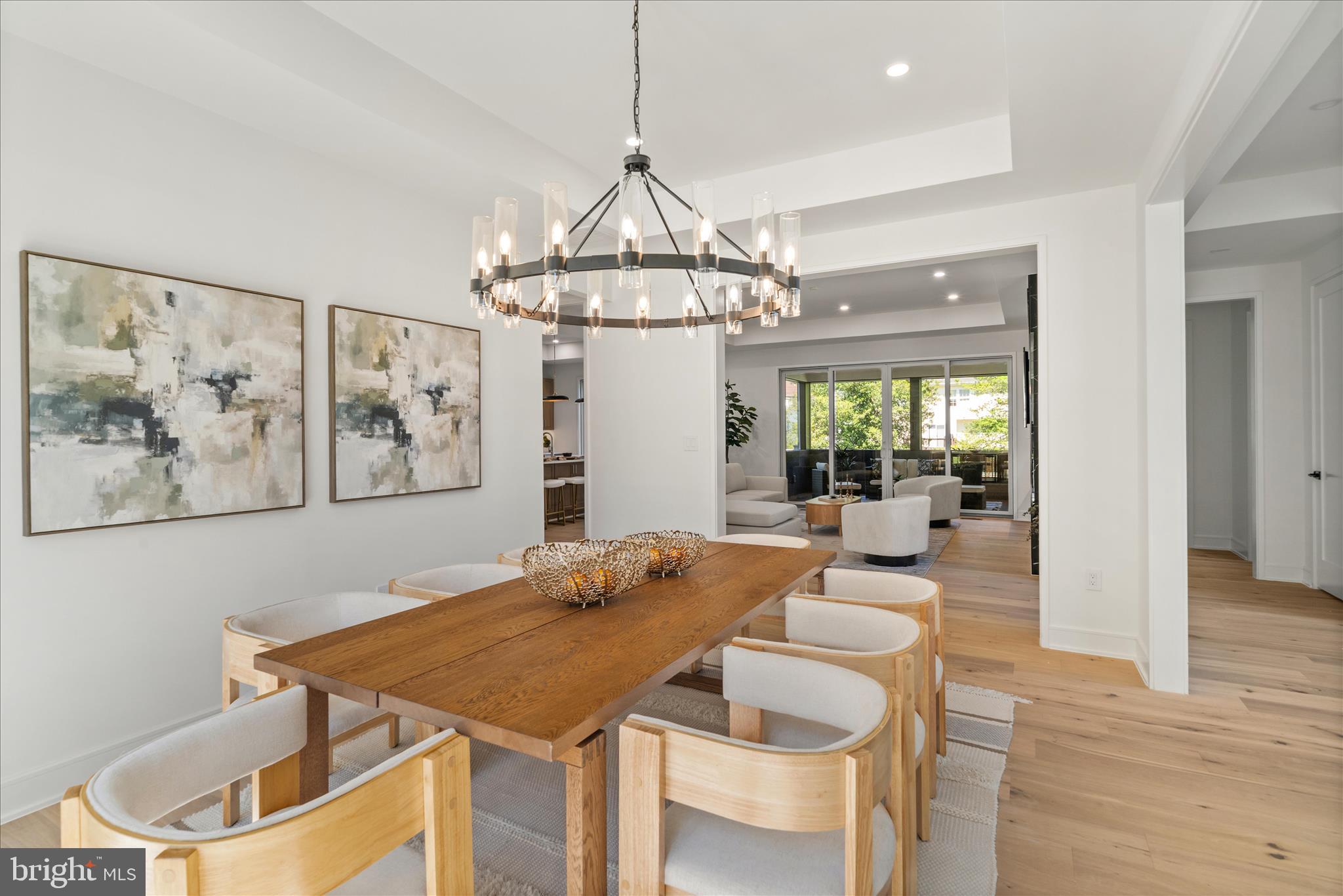 VIENNA WOODS - Residential