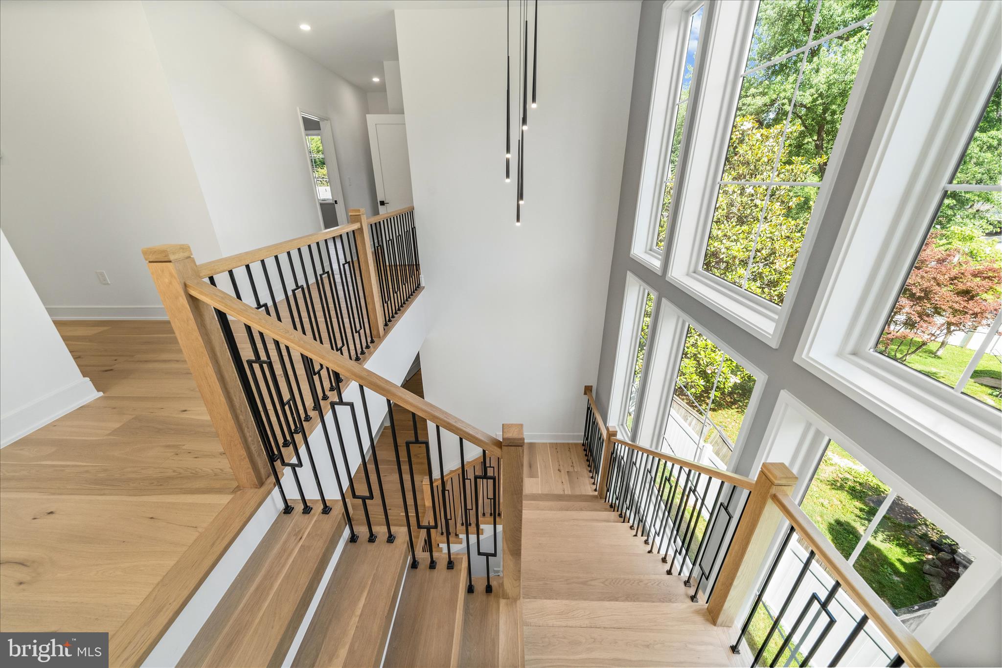 VIENNA WOODS - Residential