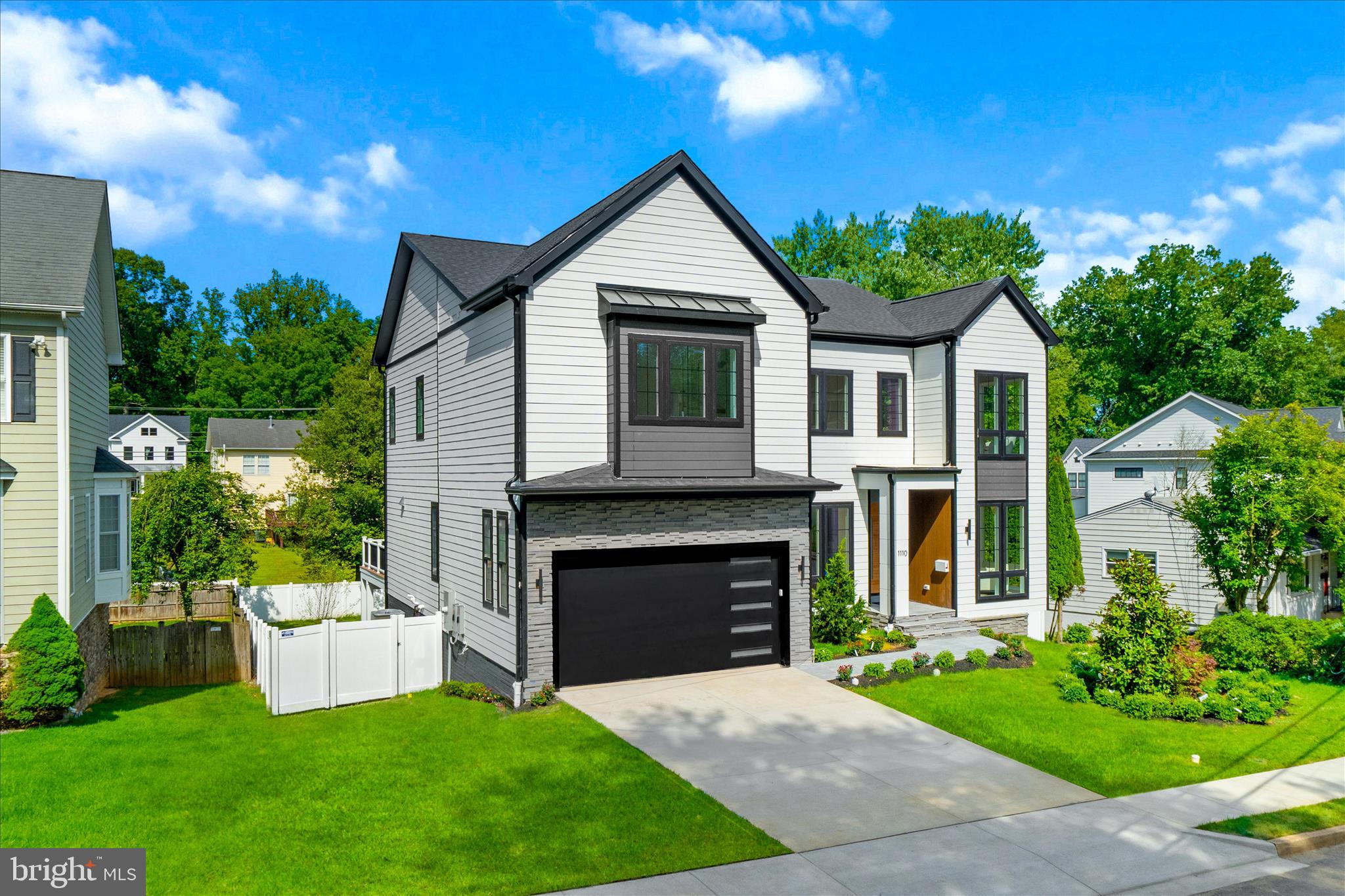 VIENNA WOODS - Residential