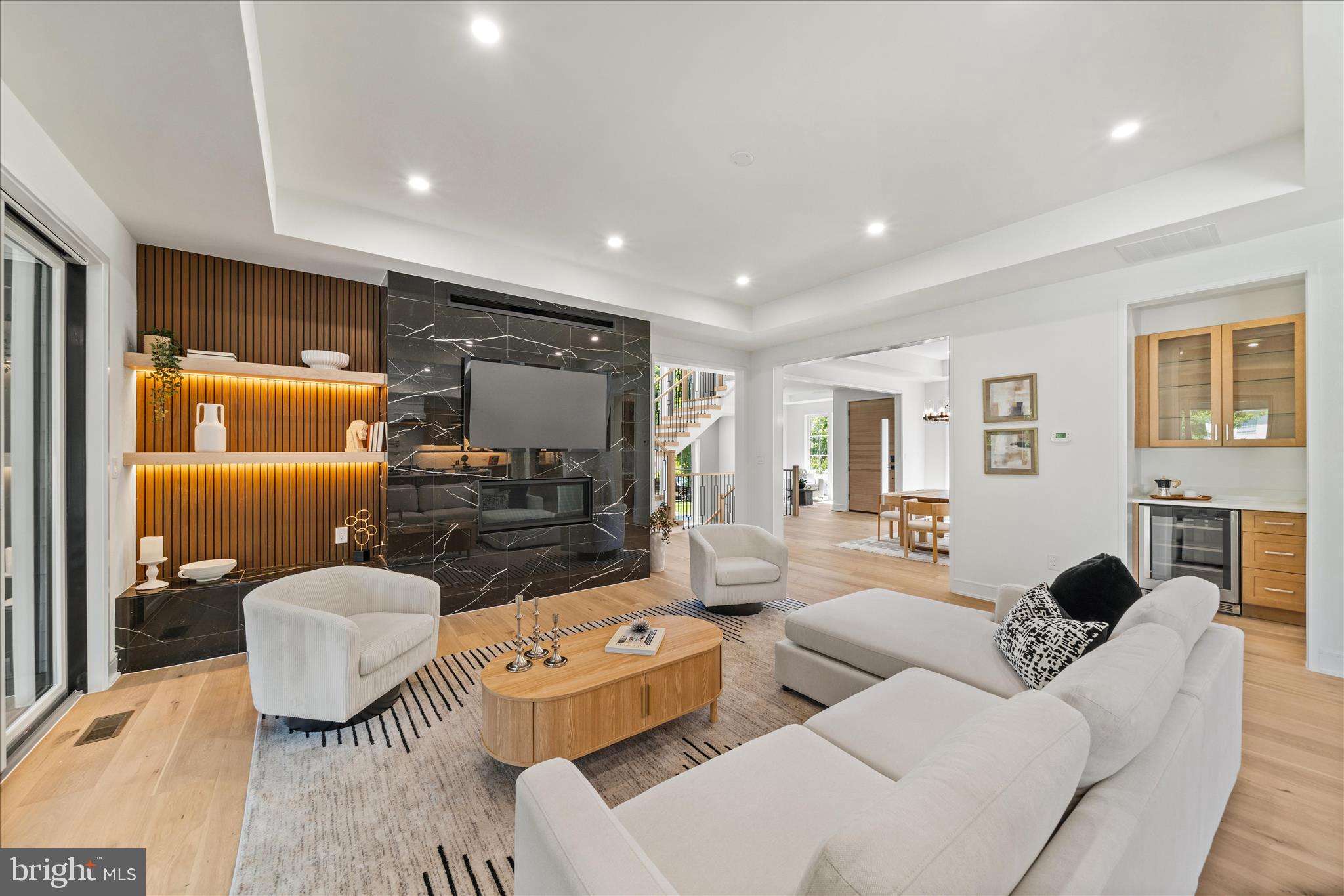 VIENNA WOODS - Residential