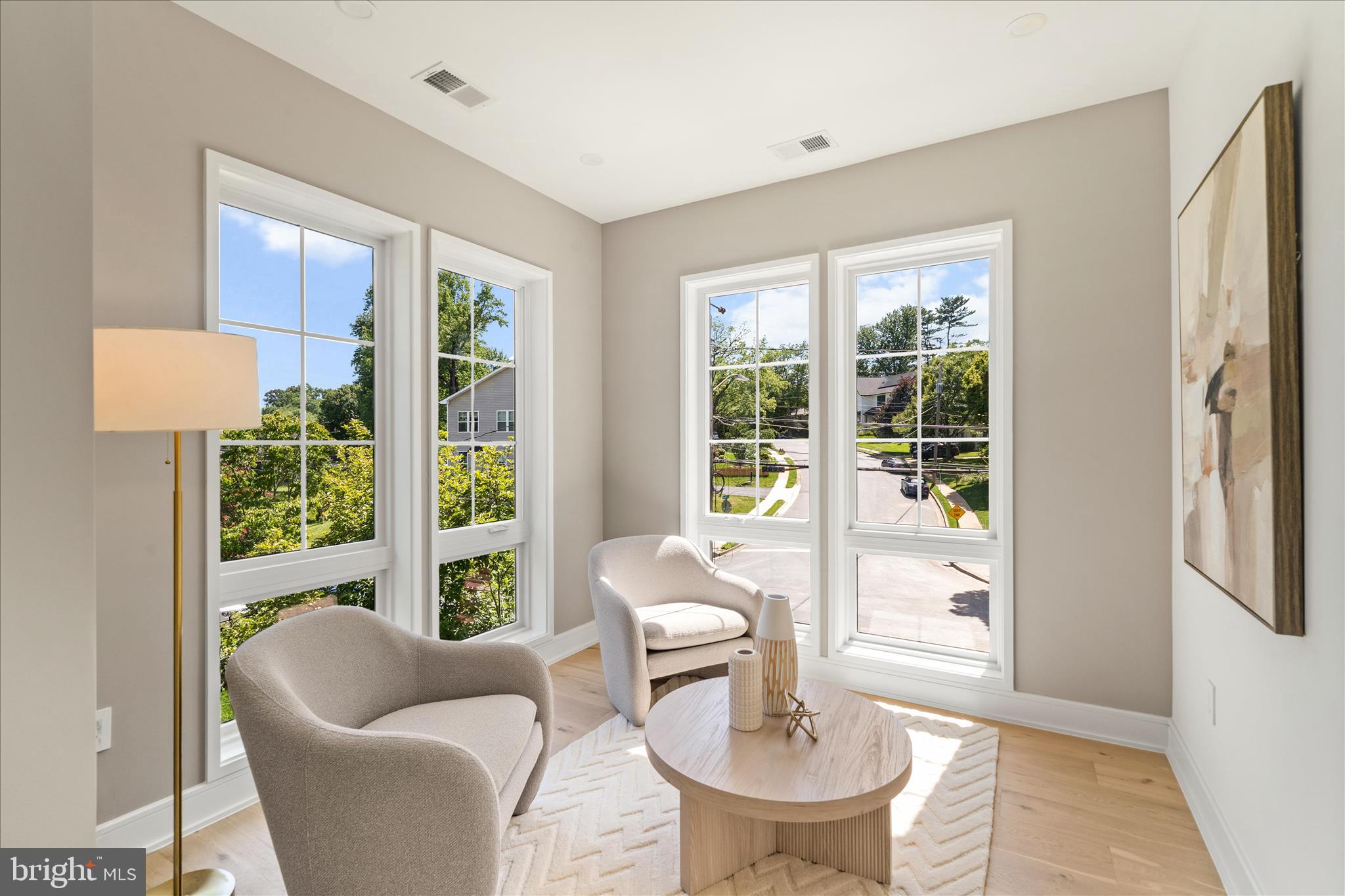 VIENNA WOODS - Residential