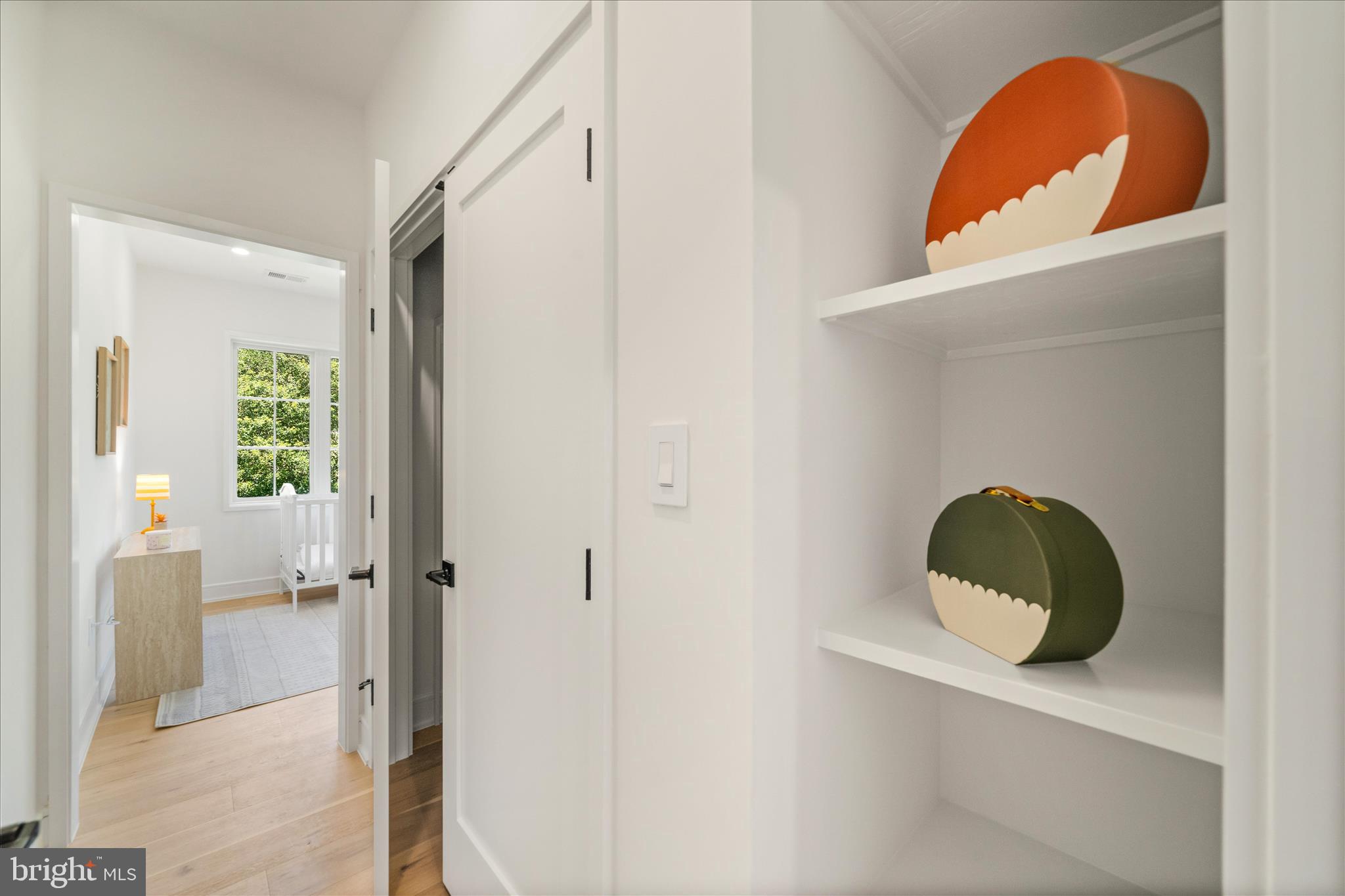 VIENNA WOODS - Residential