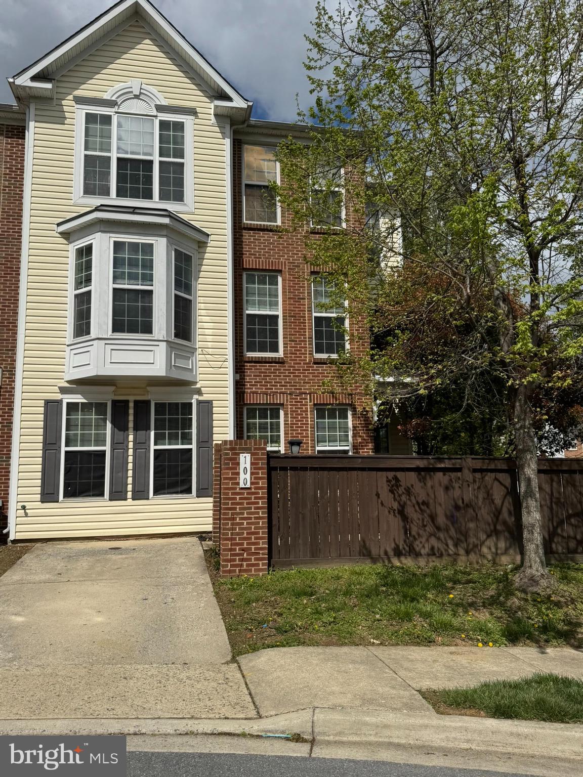 This is a lovely end unit townhome in wonderful condition.  It is filled with sunlight and a welcoming atmosphere. There are Granite countertops in the kitchen with a separate eating area and window over the sink.  The see through gas fireplace will warm and illuminate both your kitchen and living room area that has hardwood floors.  The second floor has 2 bedrooms with a full bath.  The owner suite, on the private 3rd level,  is unbelievably large and spacious taking up the entire top floor and is graced with a walk in closet as well.  The owner suite has a large garden bath with separate tub and shower plus double vanities. home has a separate laundry room too!   You can enjoy a larger end unit yard that is fully fenced for privacy plus a space for your vehicle.  Enjoy the community outdoor pool and the great location that is minutes from downtown historic Frederick, the golden mile, costco , I-270 and Rte 70.  Convenient to Baltimore and Washington, DC area.