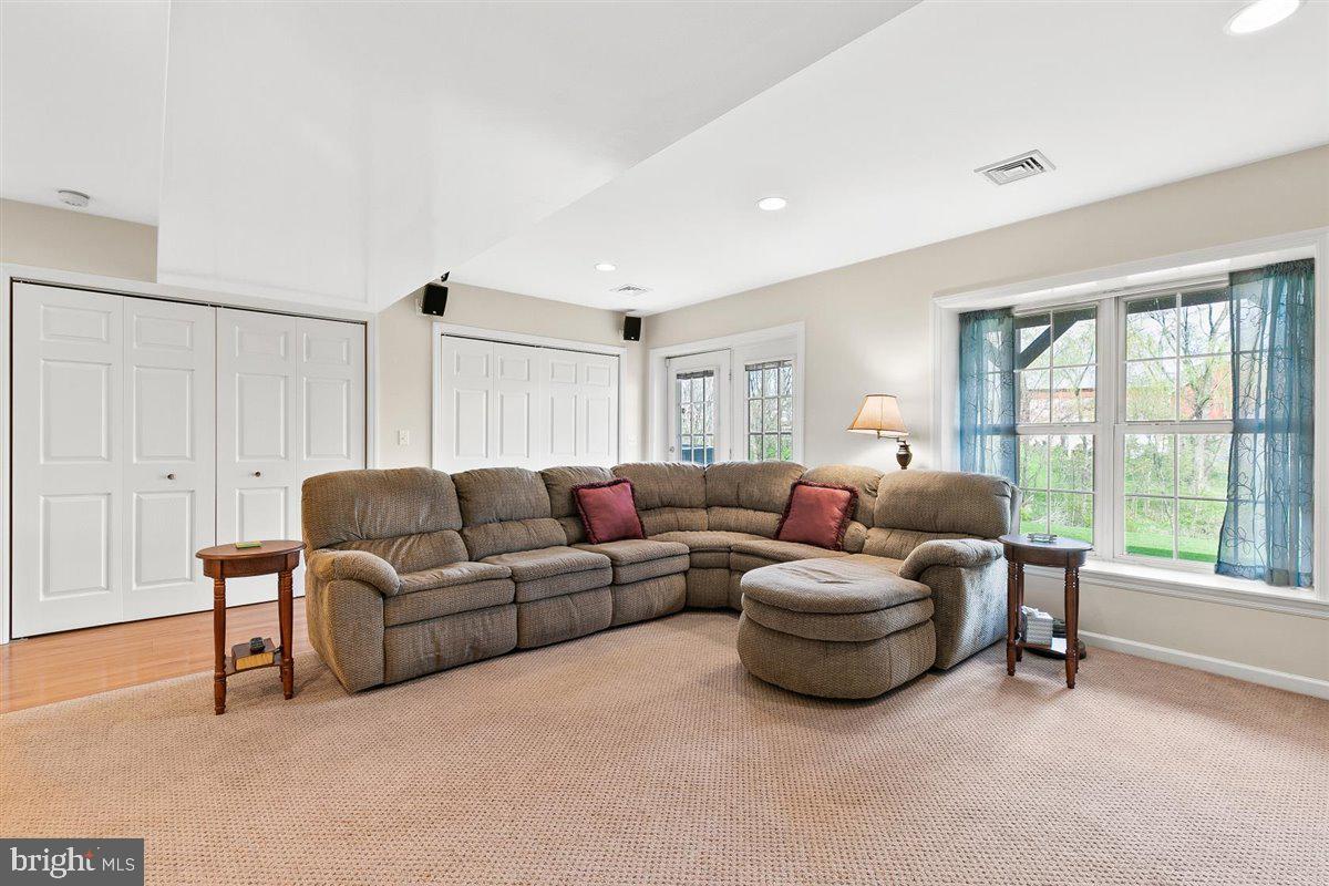 MALLARD PONDS - MANH - Residential