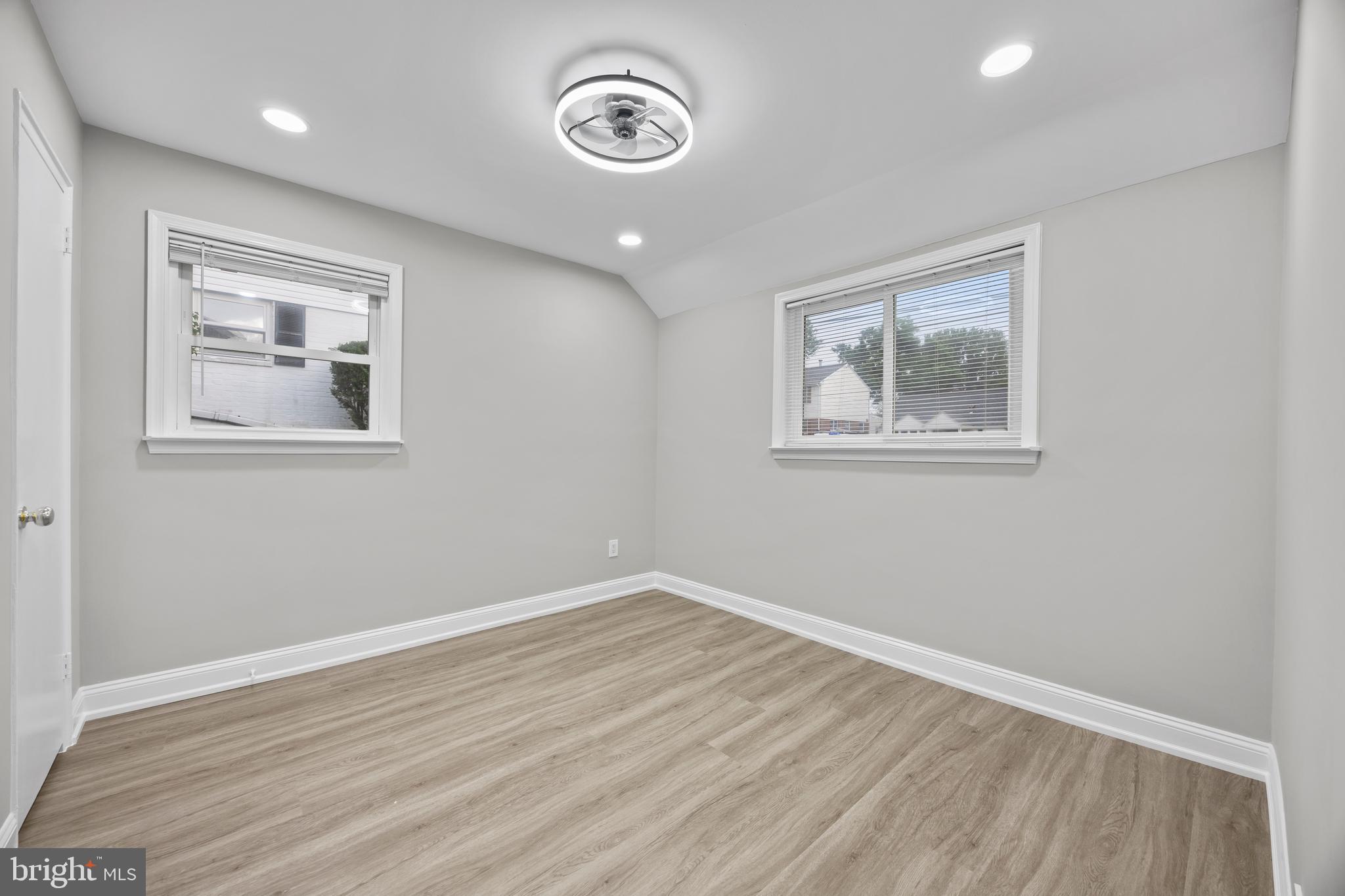 GLENMONT HILLS - Residential