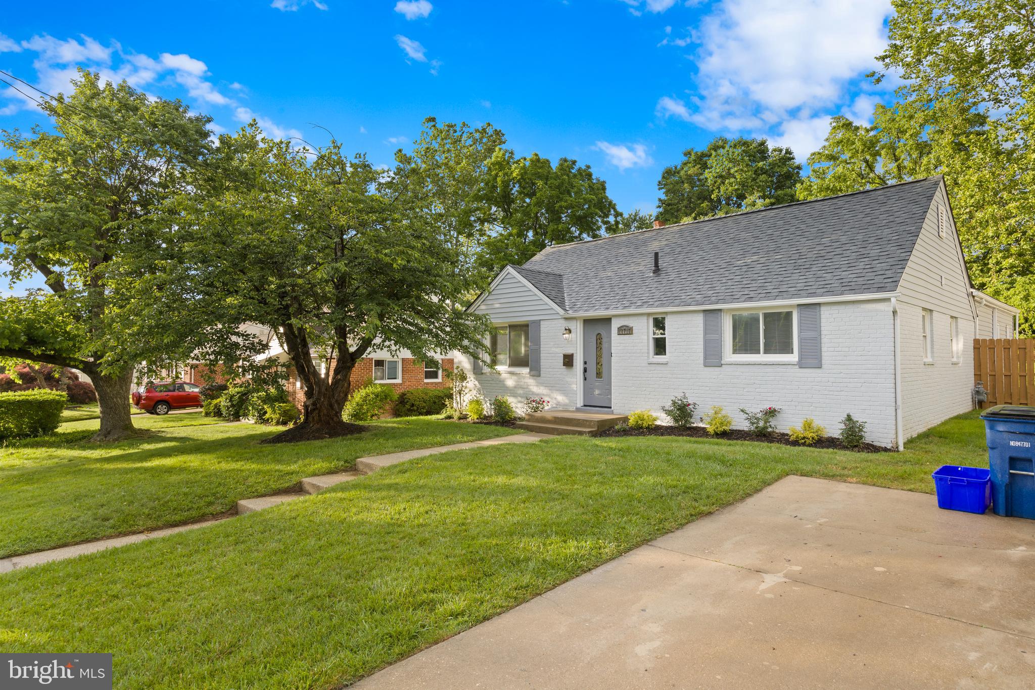 GLENMONT HILLS - Residential