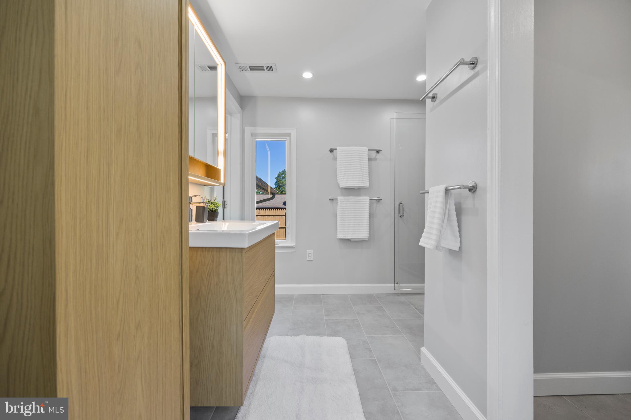 GLENMONT HILLS - Residential