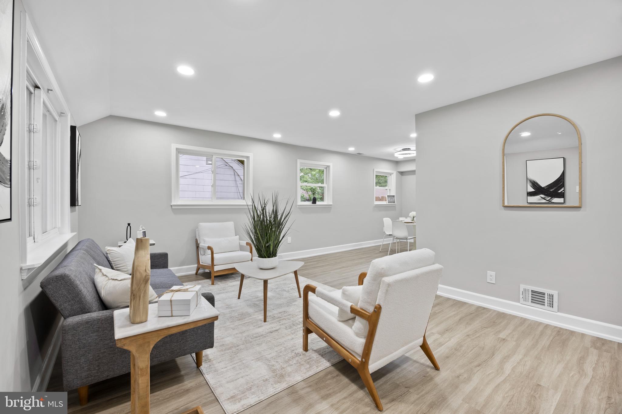 GLENMONT HILLS - Residential