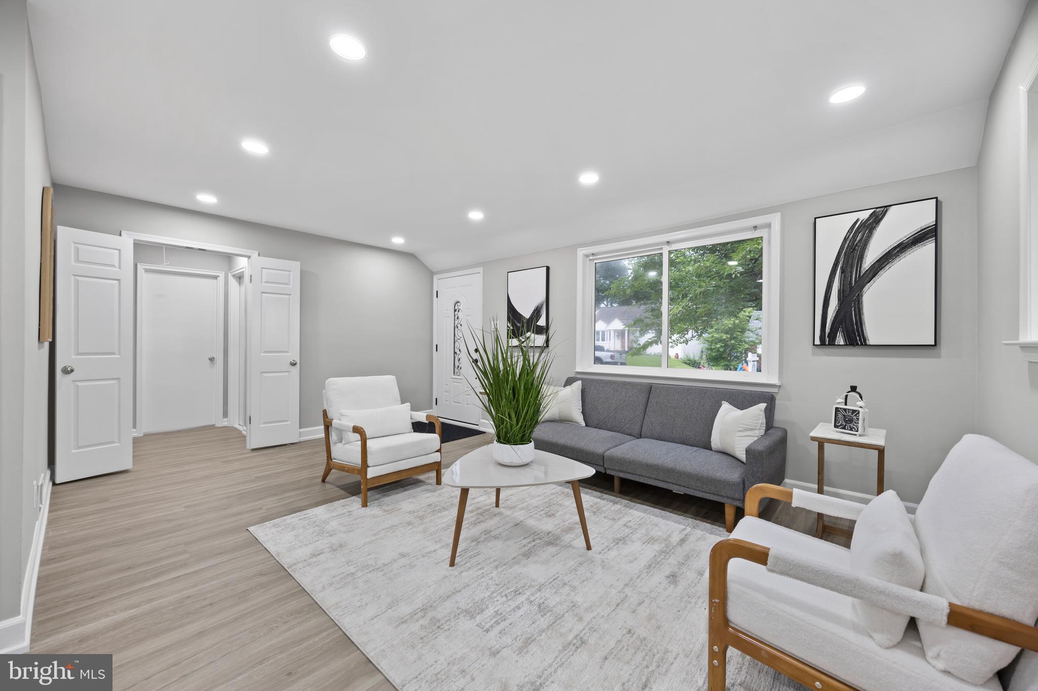 GLENMONT HILLS - Residential
