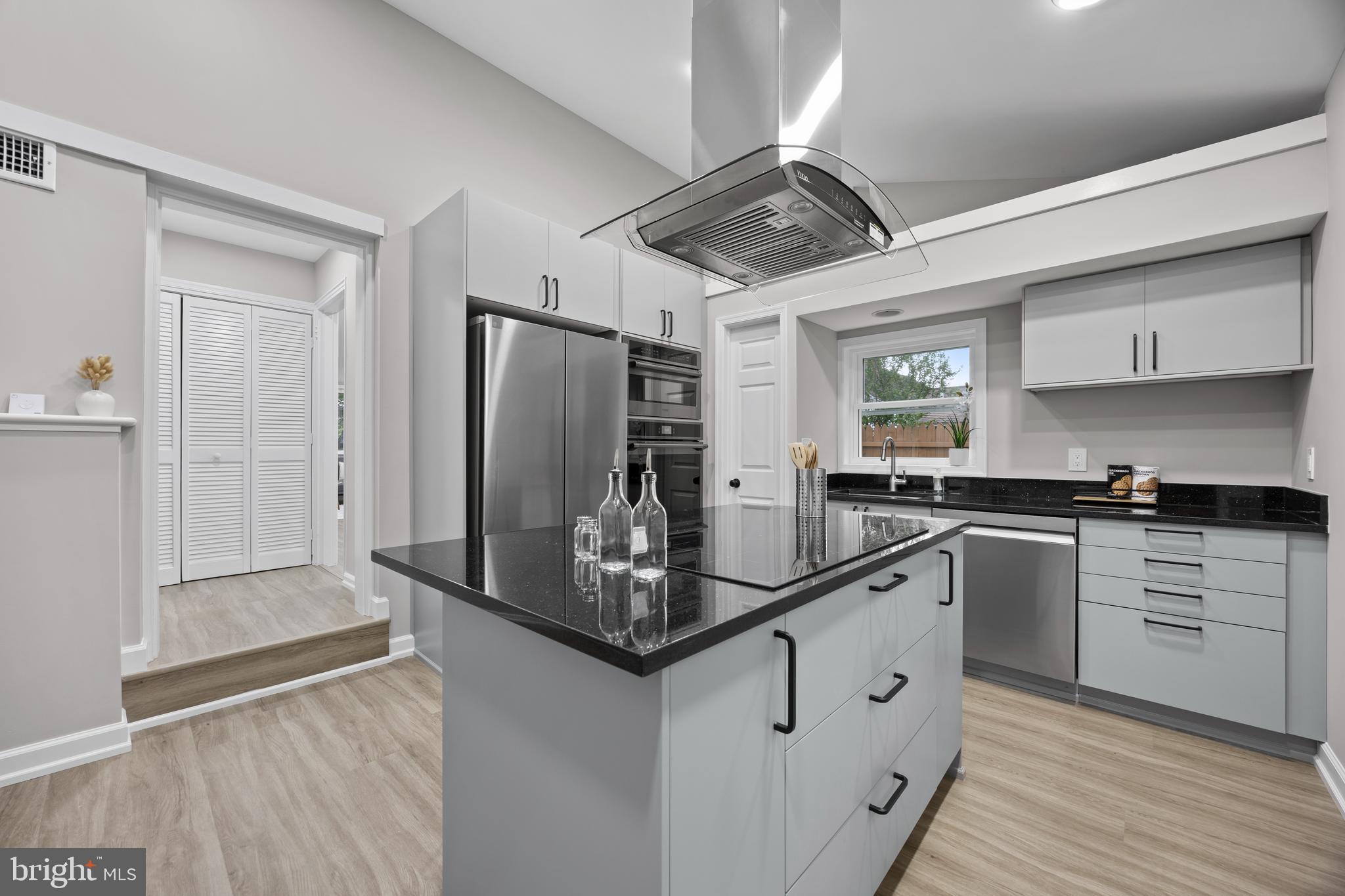 GLENMONT HILLS - Residential