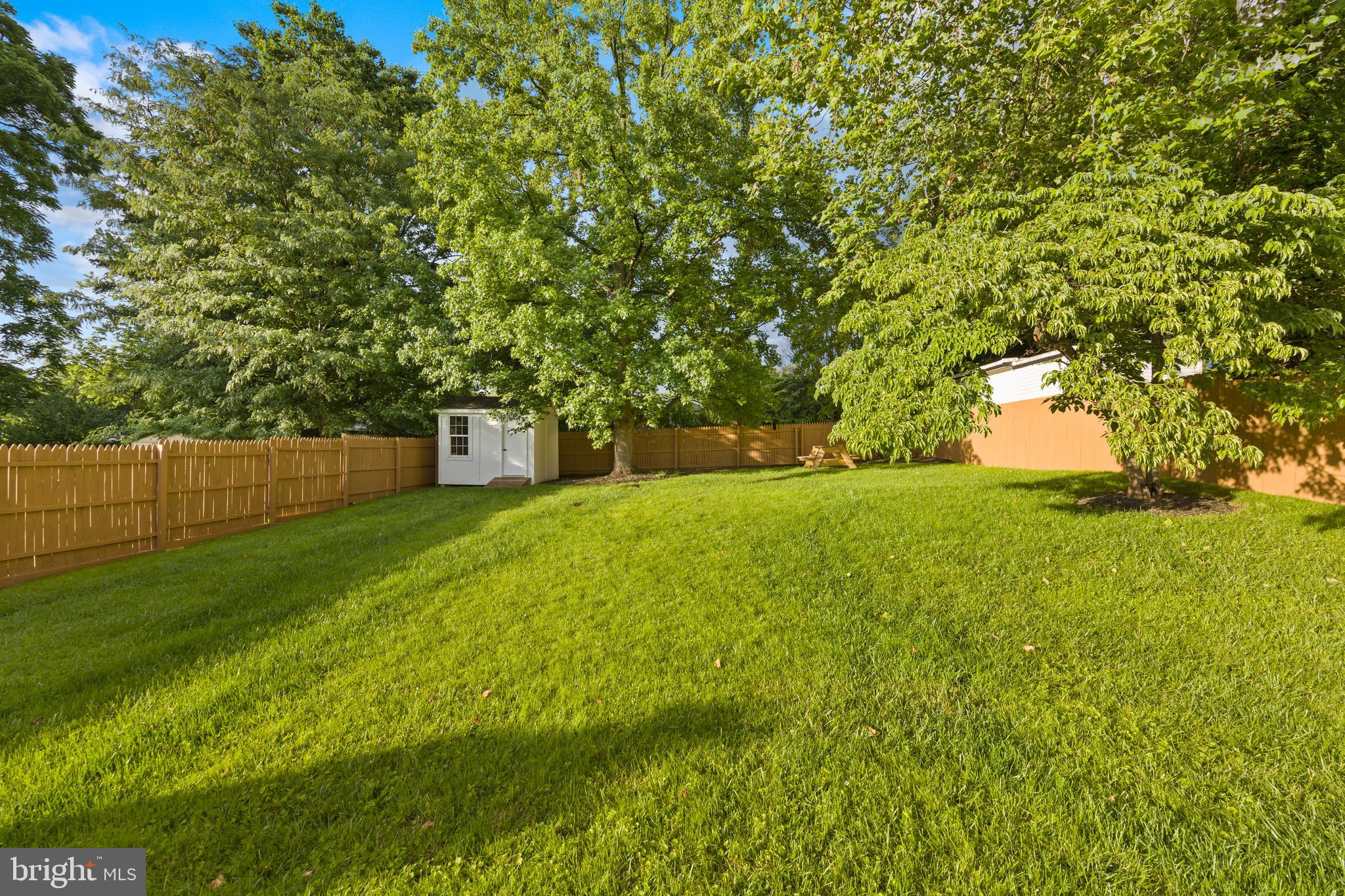 GLENMONT HILLS - Residential
