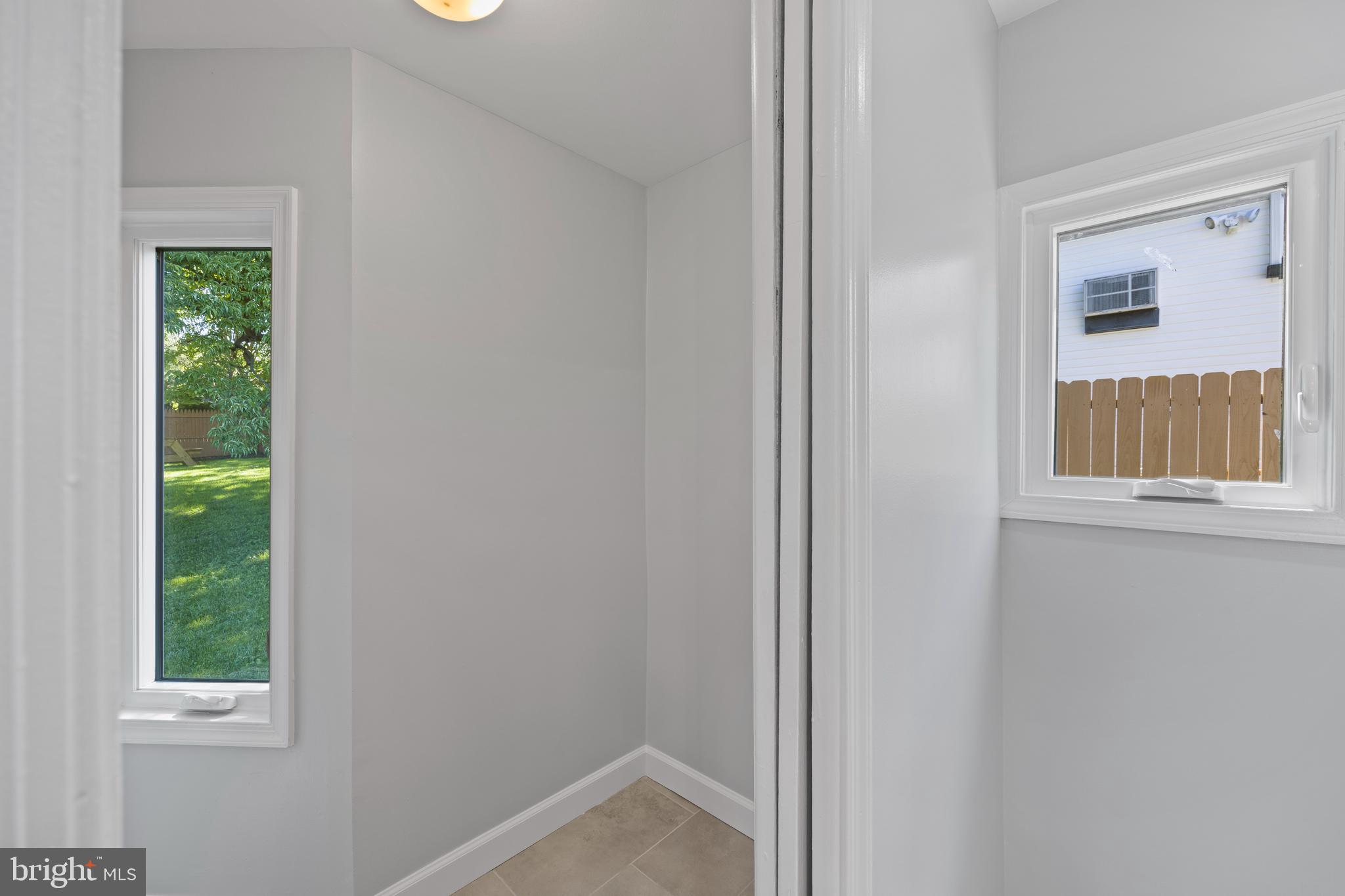GLENMONT HILLS - Residential