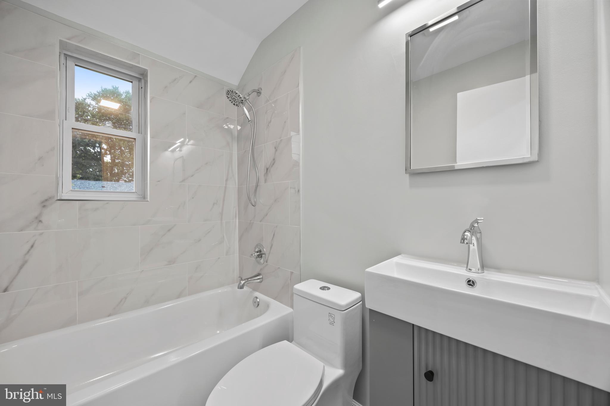 GLENMONT HILLS - Residential