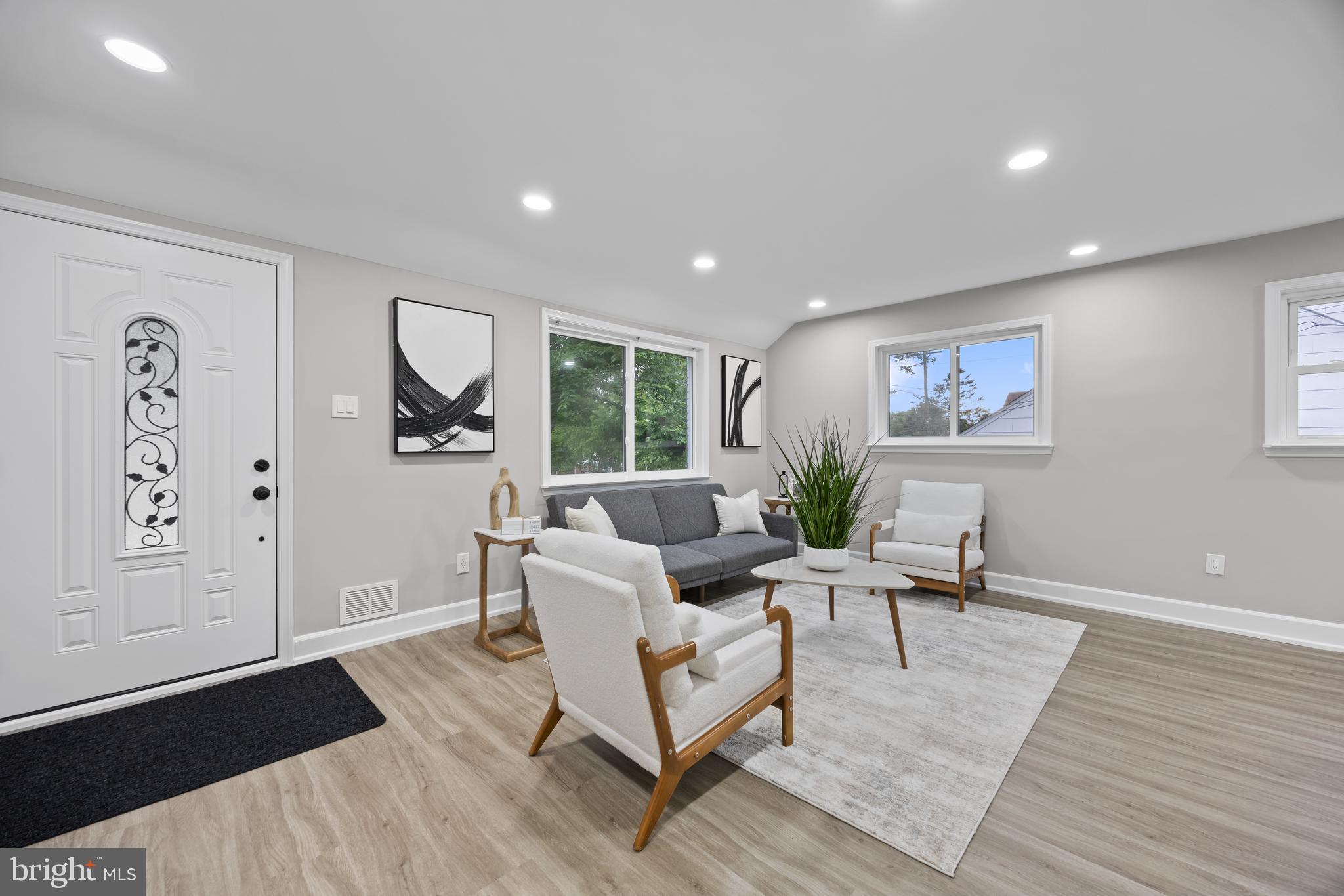 GLENMONT HILLS - Residential