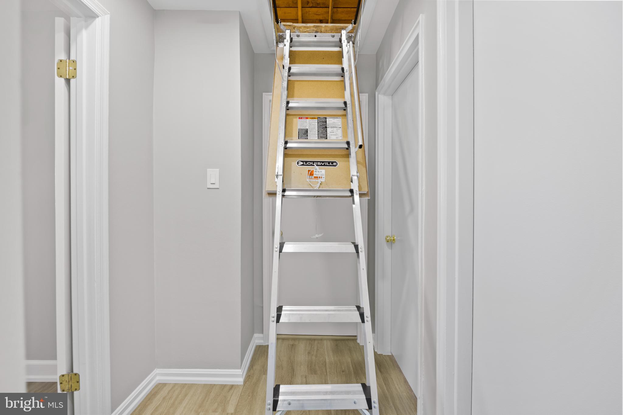 GLENMONT HILLS - Residential