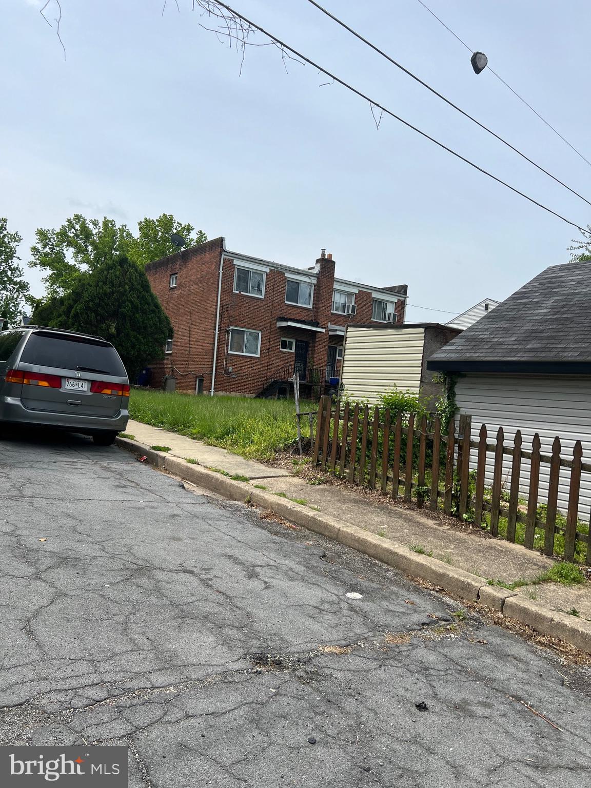 WEST FOREST PARK - Residential