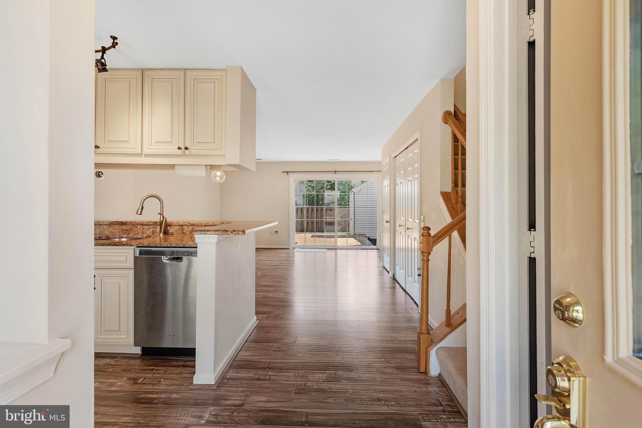 LANDSDOWNE - Residential Lease