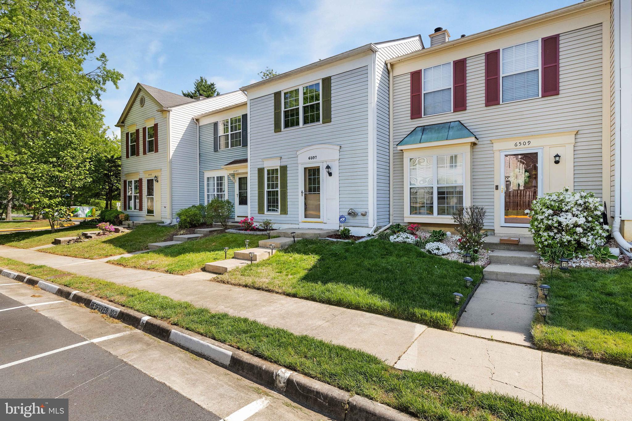 LANDSDOWNE - Residential Lease