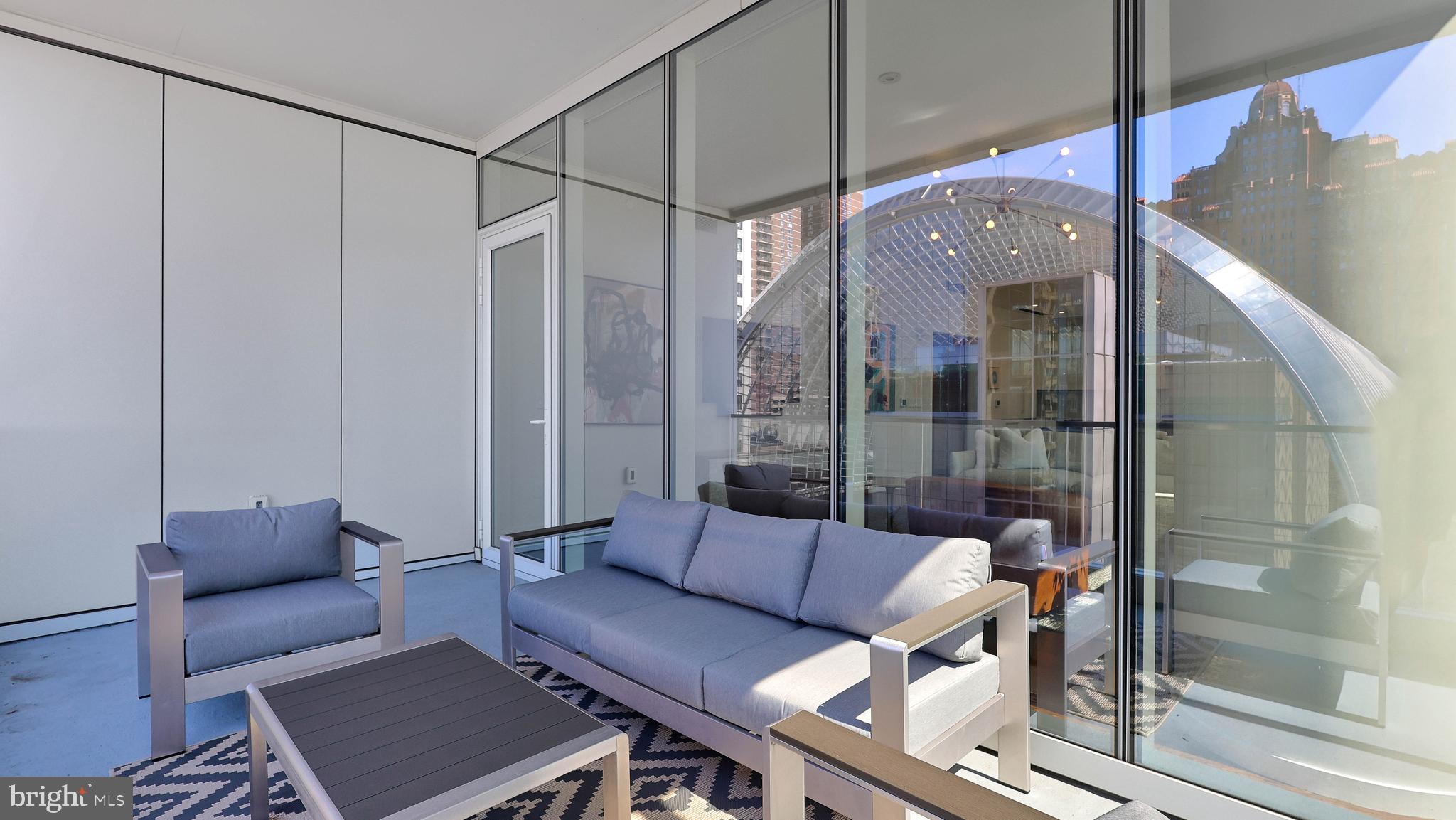 AVENUE OF THE ARTS - Residential