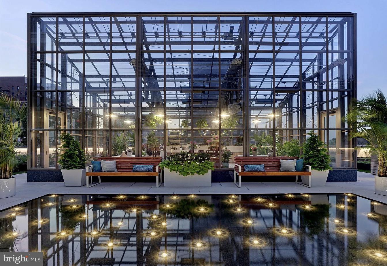 AVENUE OF THE ARTS - Residential