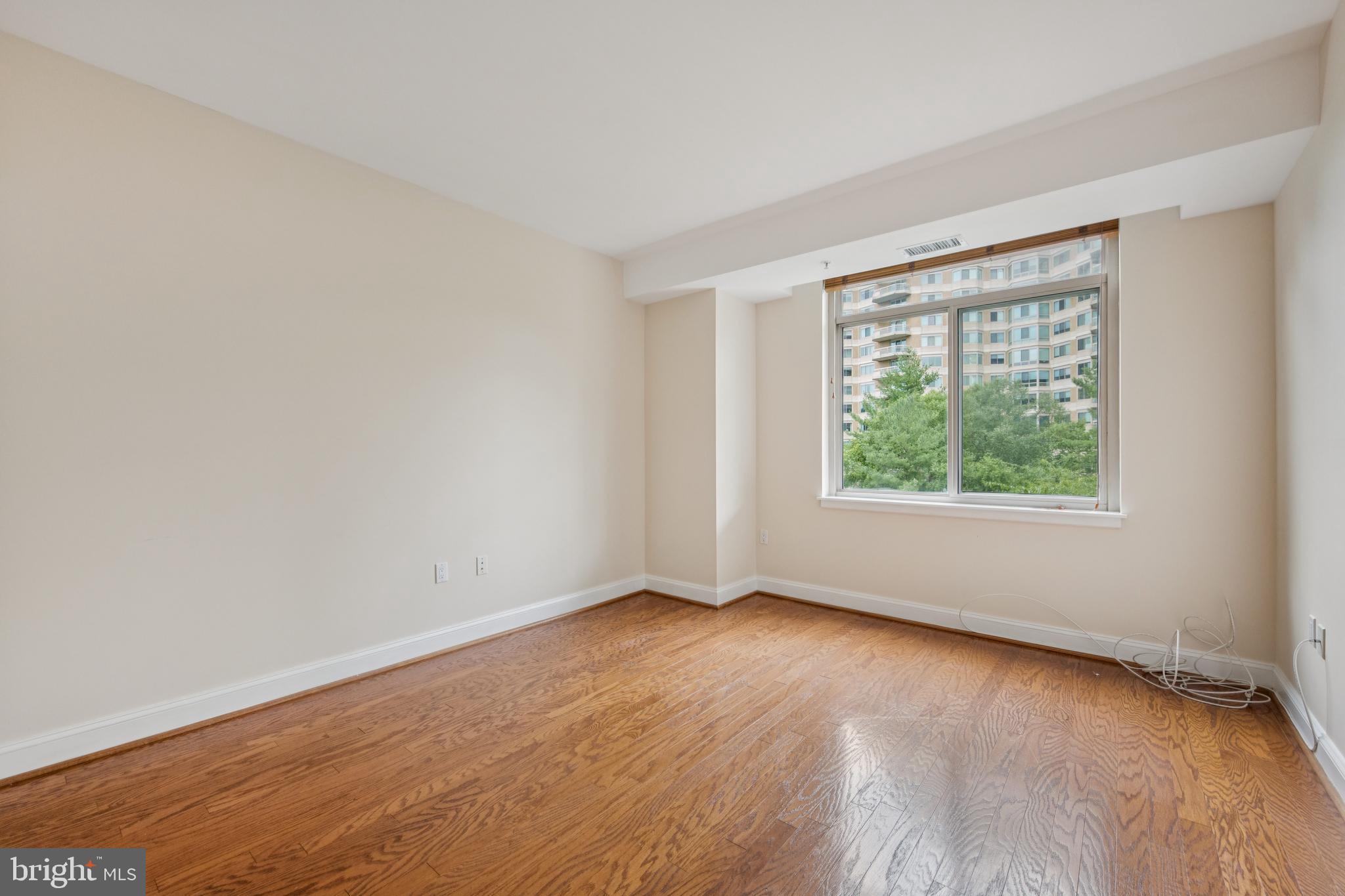 SOMERSET HOUSE CONDOS - Residential
