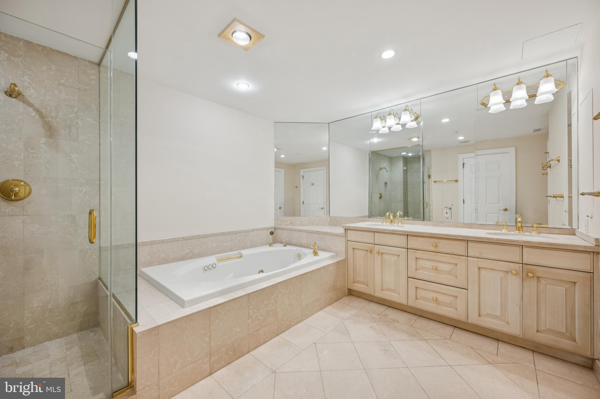 SOMERSET HOUSE CONDOS - Residential
