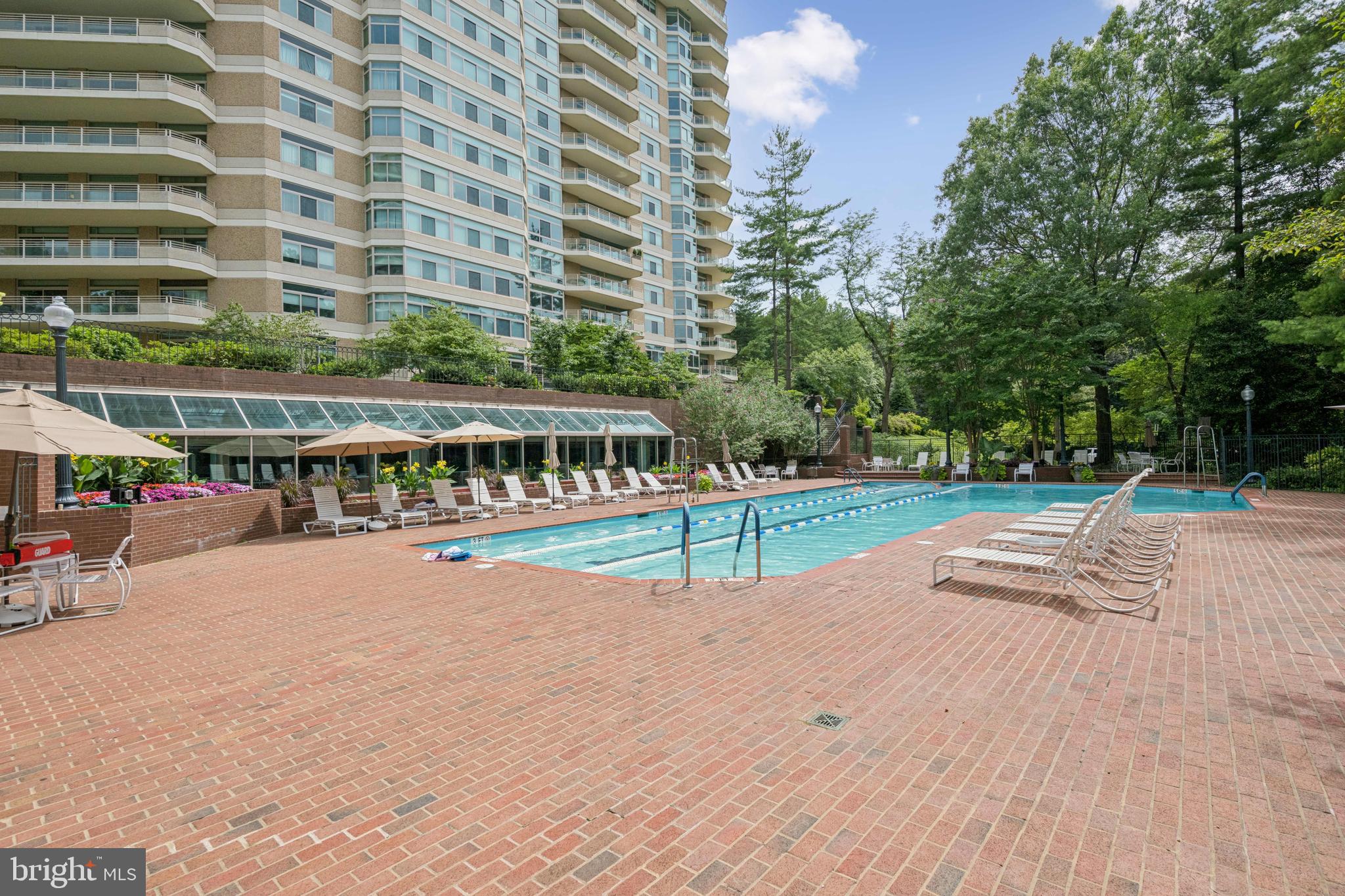 SOMERSET HOUSE CONDOS - Residential