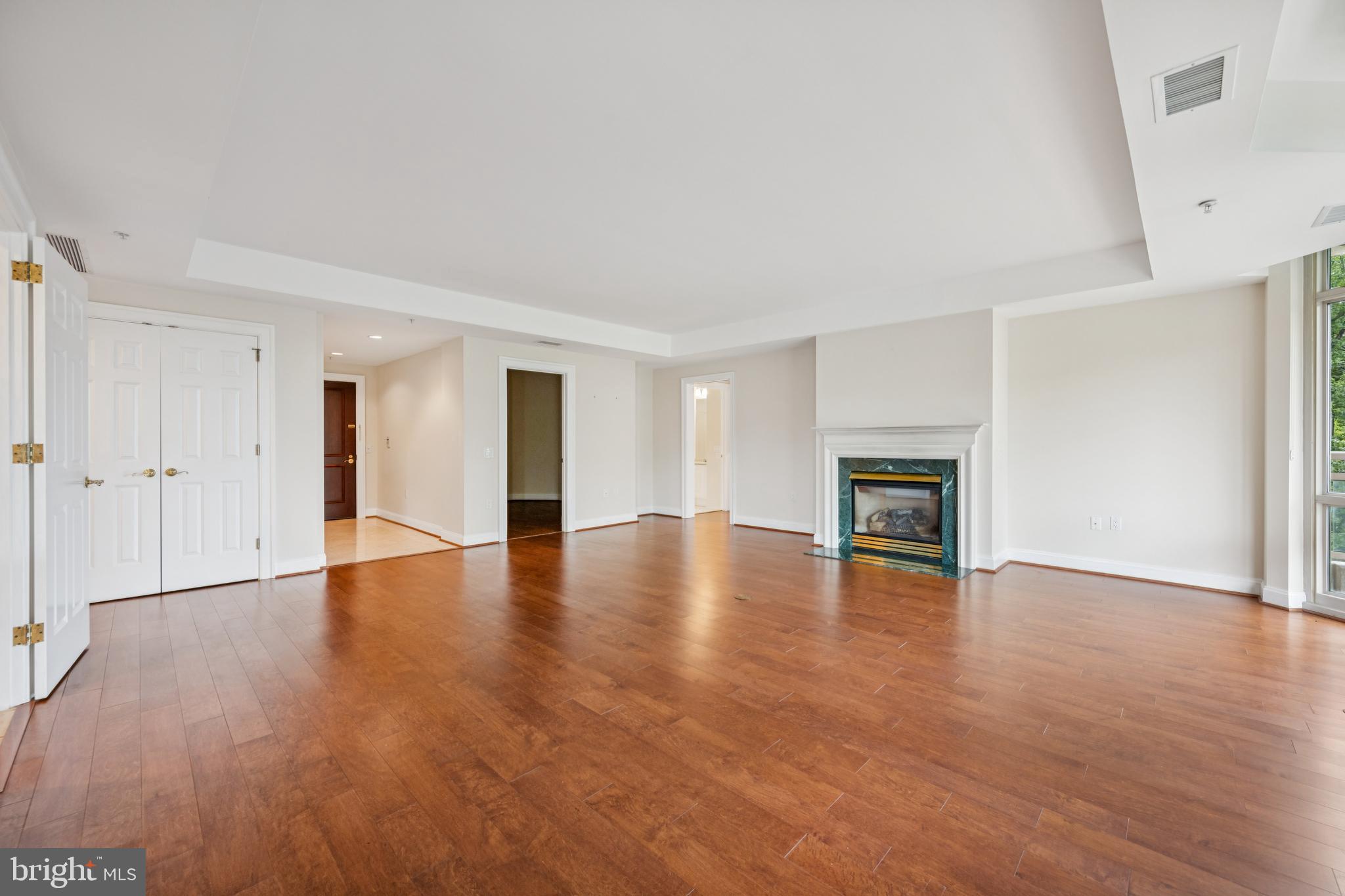 SOMERSET HOUSE CONDOS - Residential