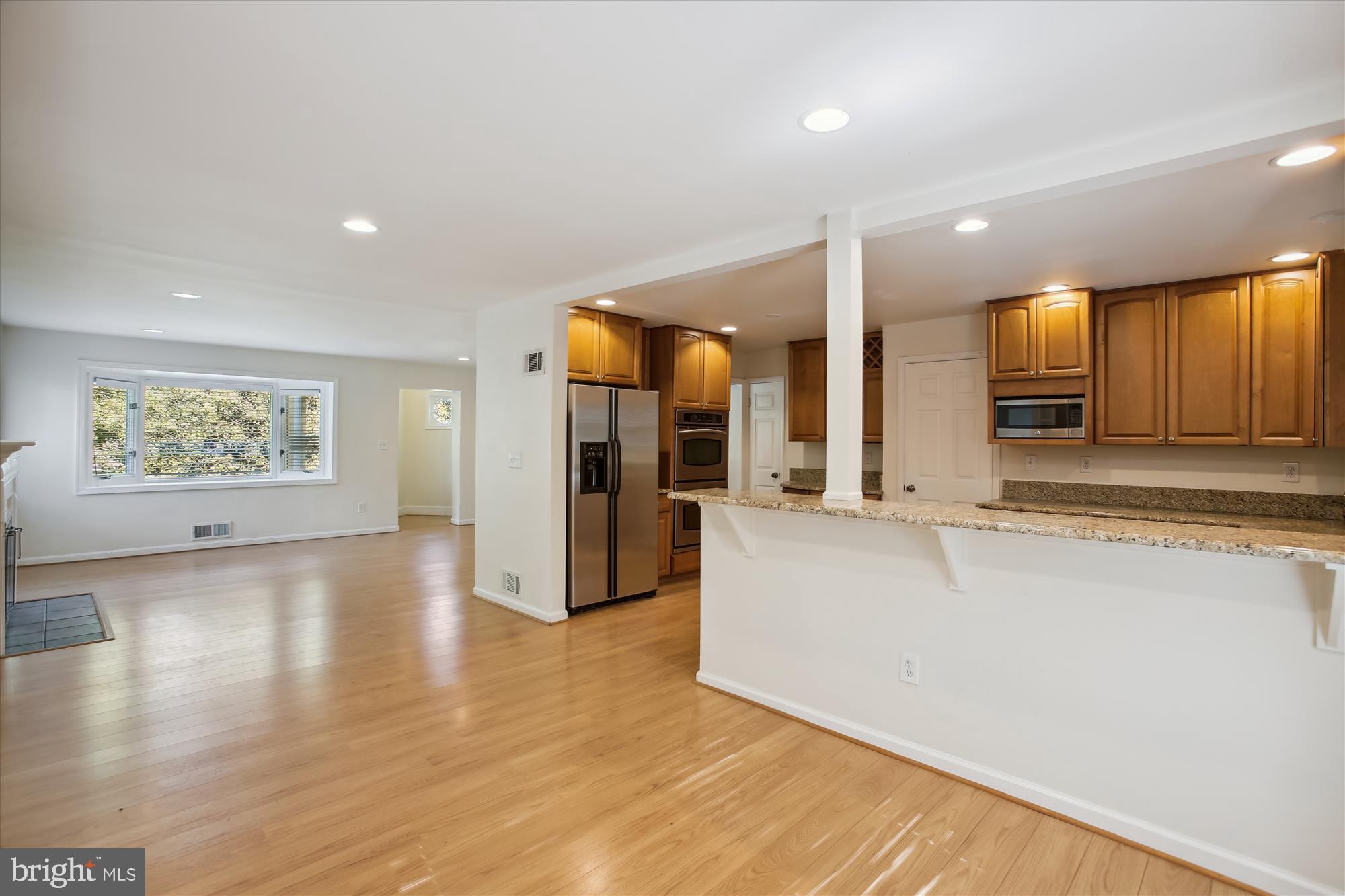 WELLINGTON HEIGHTS - Residential Lease