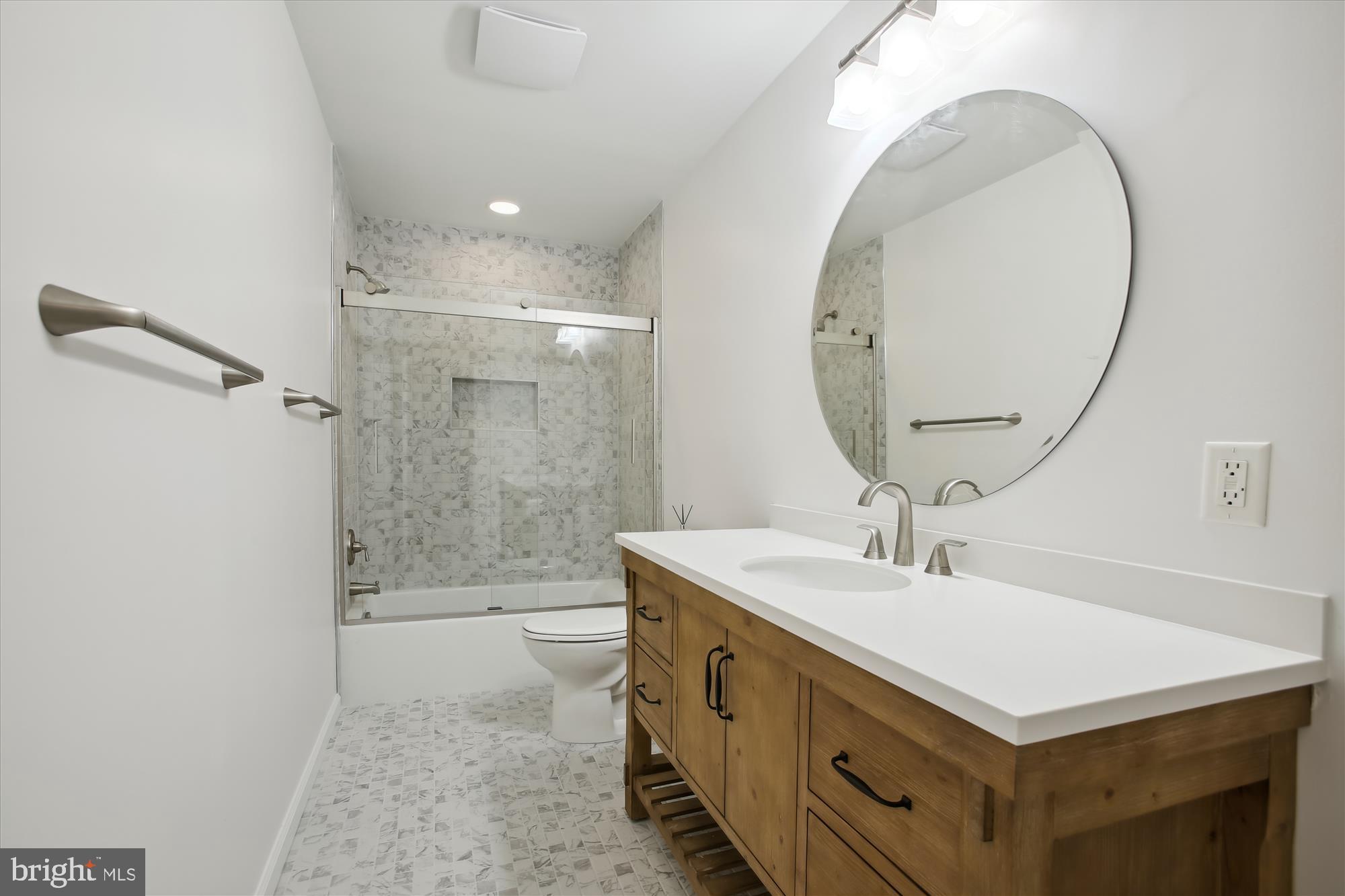 WELLINGTON HEIGHTS - Residential Lease