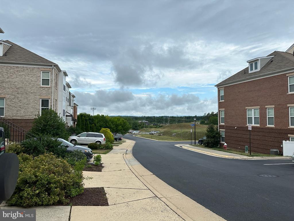 BRAMBLETON LANDBAY 2 - Residential Lease