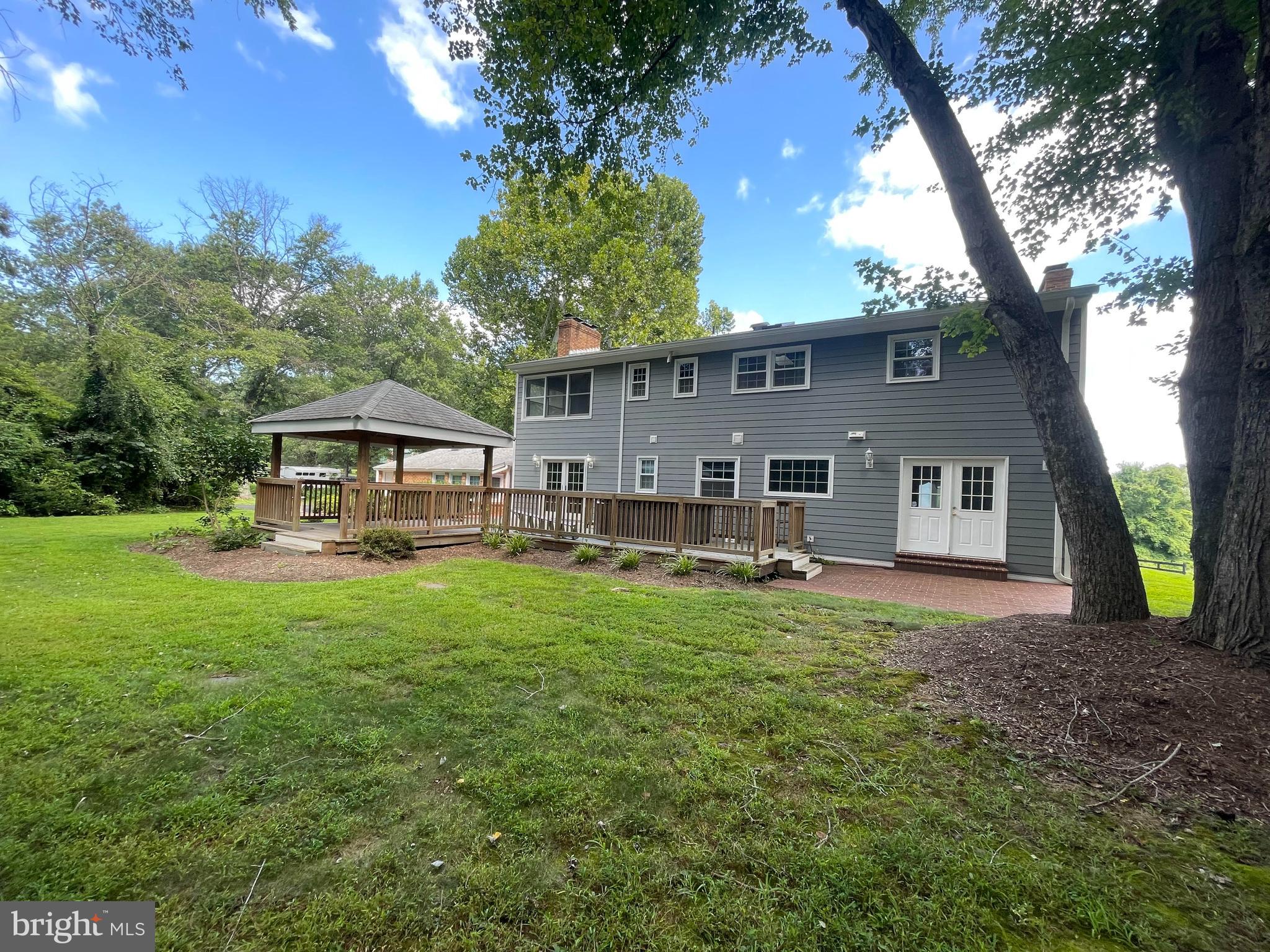 FOX LAKE - Residential