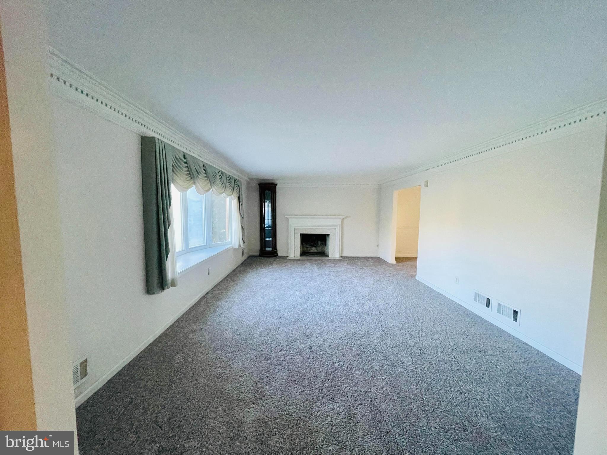 FOX LAKE - Residential