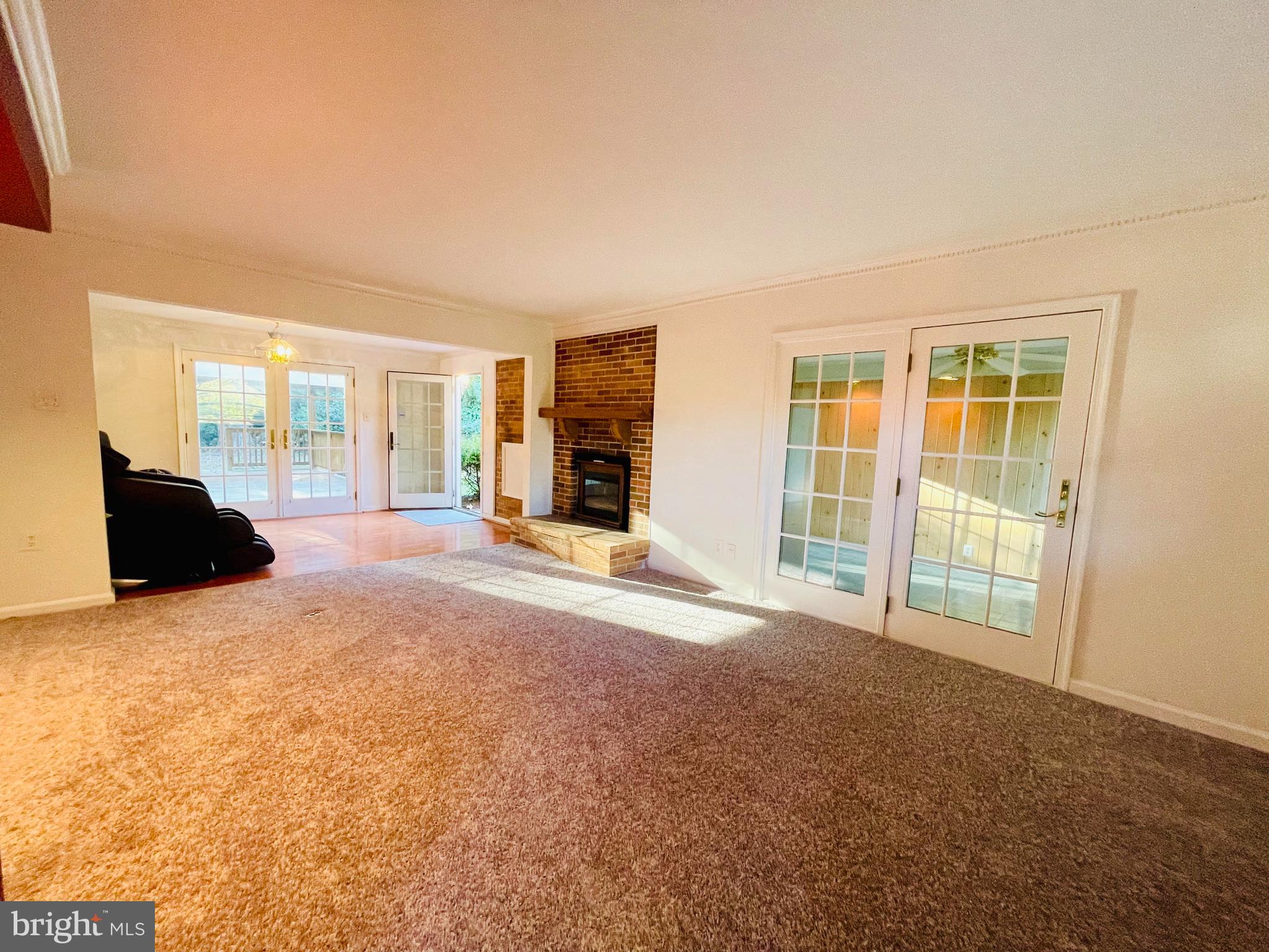 FOX LAKE - Residential