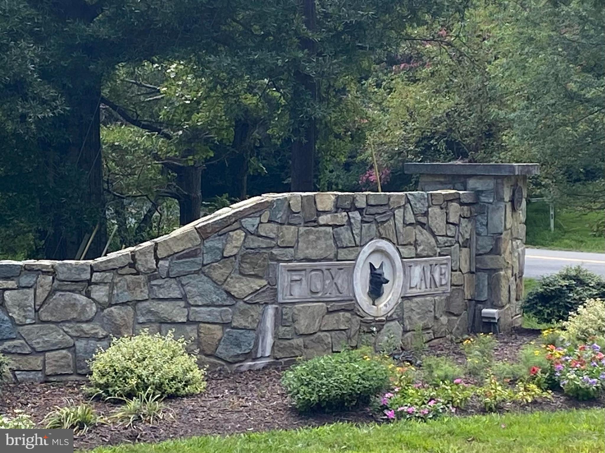 FOX LAKE - Residential