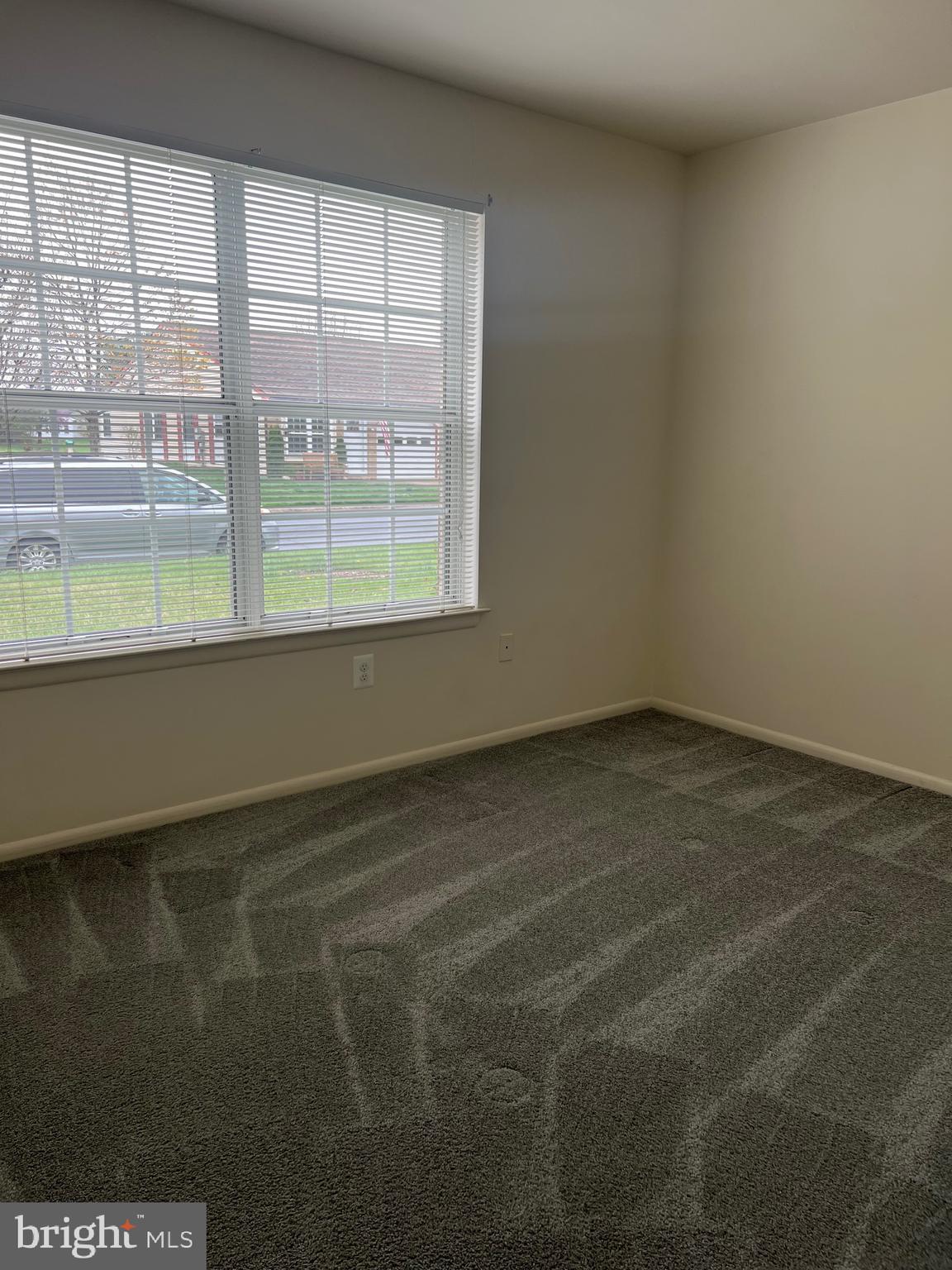 CRESTWOOD VILLAGE - Residential Lease