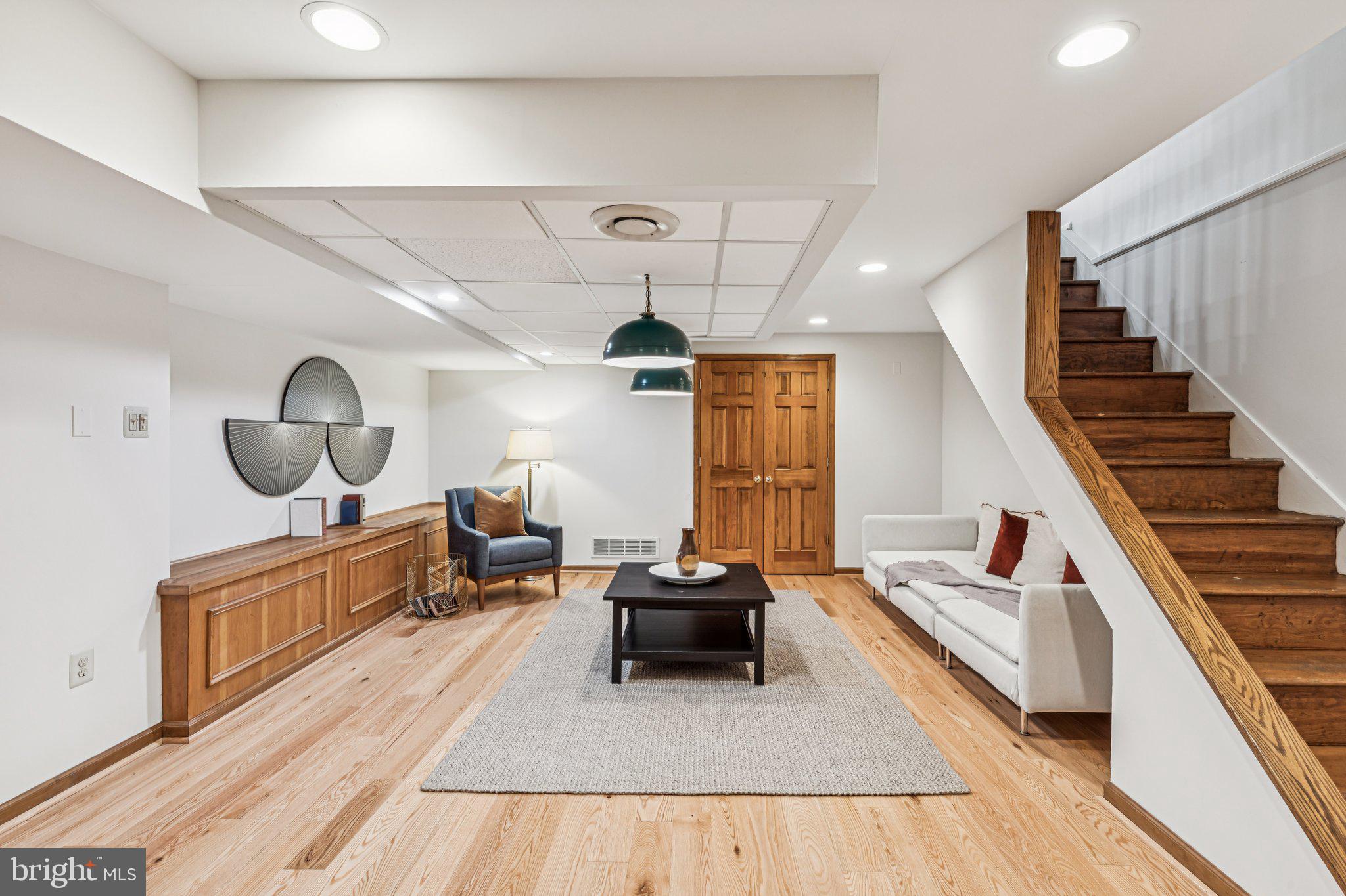 SOCIETY HILL - Residential