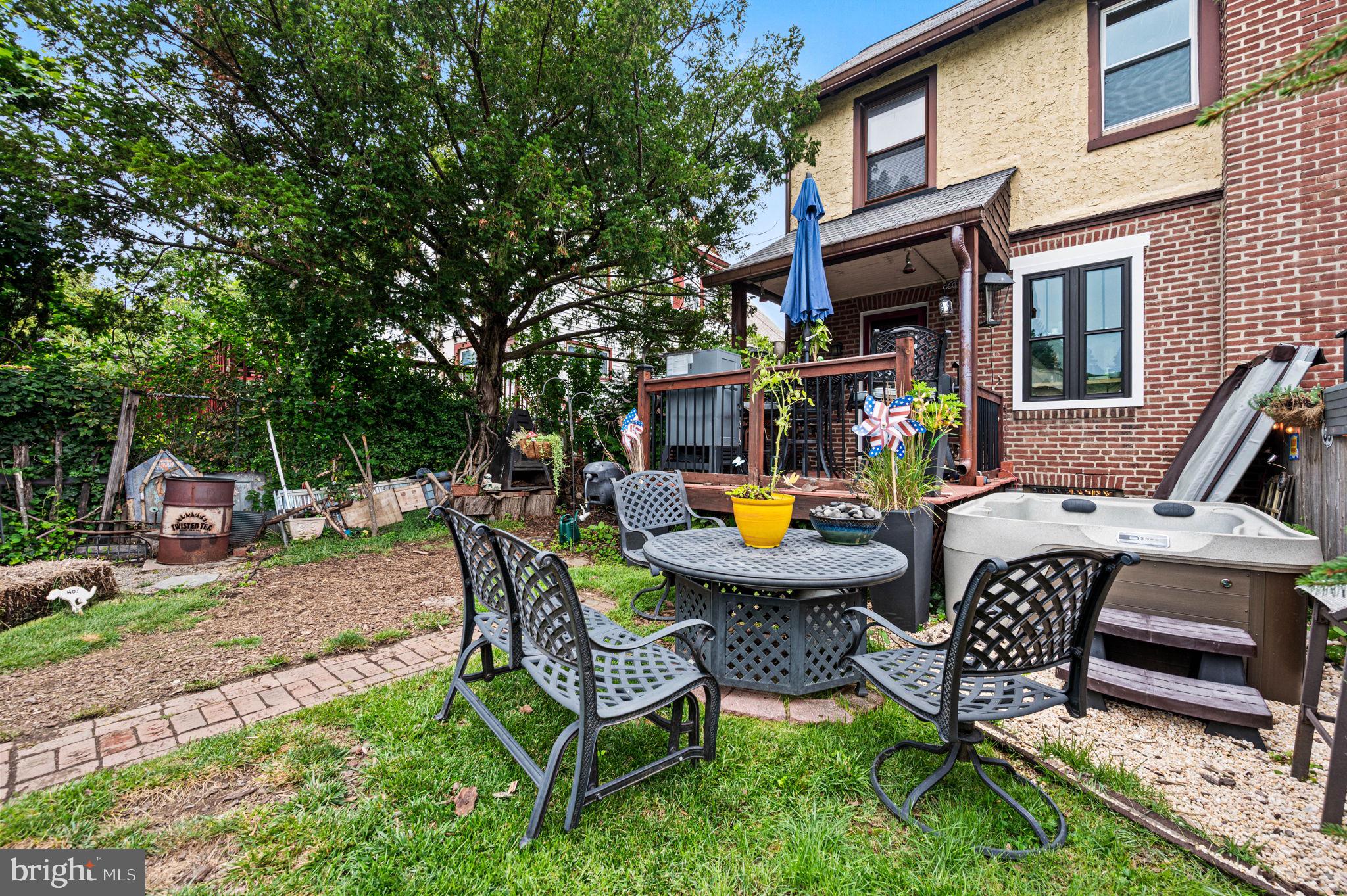 CHELBOURNE PLAZA - Residential