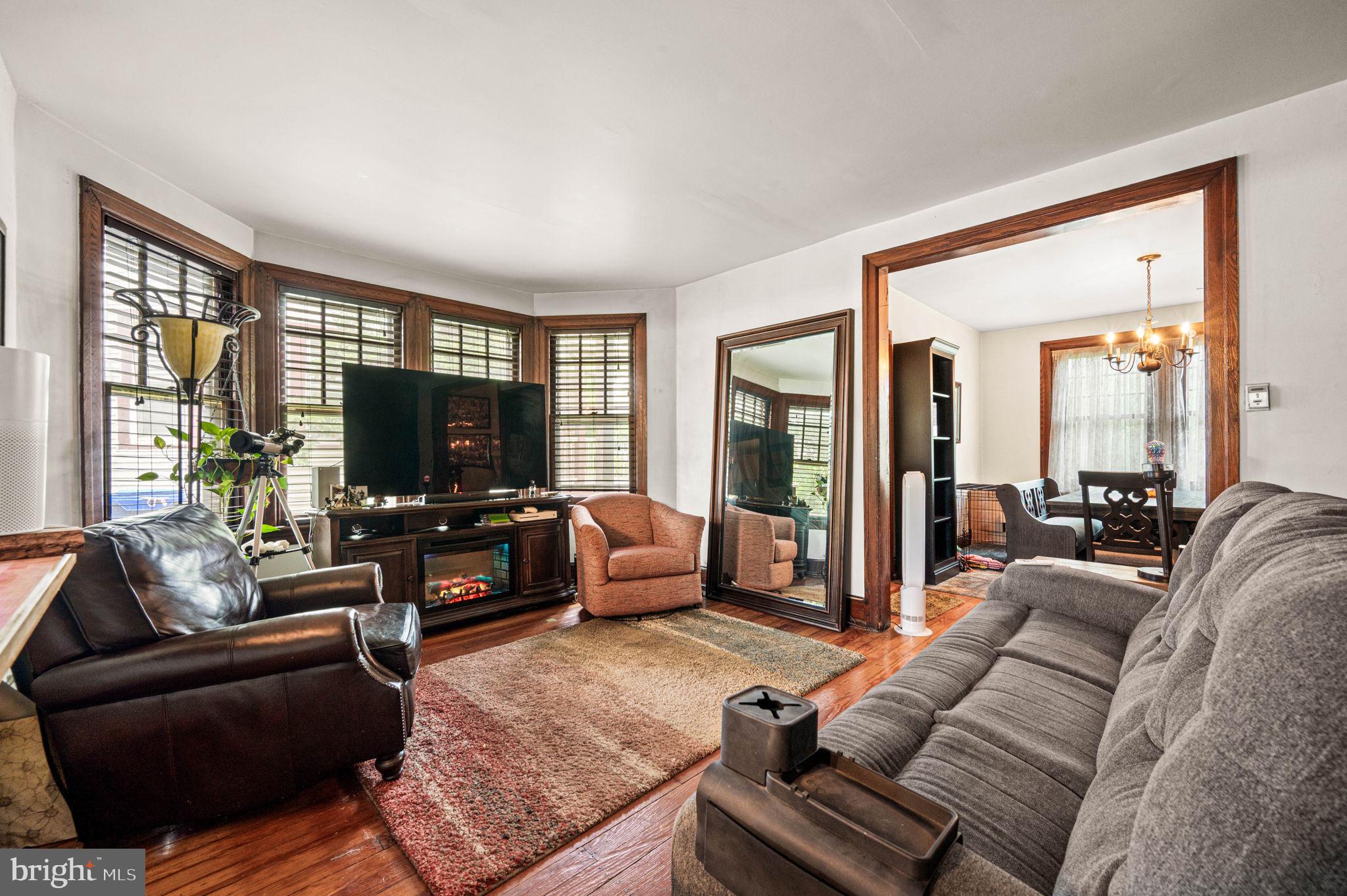 CHELBOURNE PLAZA - Residential